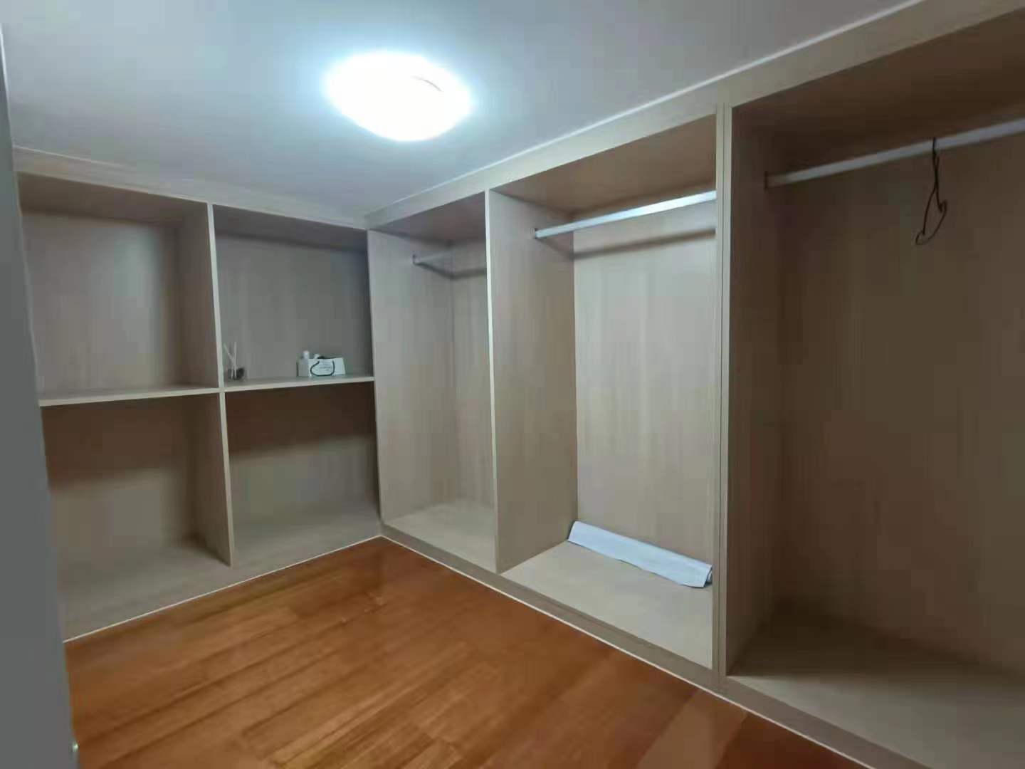 绿洲国际商务公馆C 2室1厅1卫 50m&sup2;