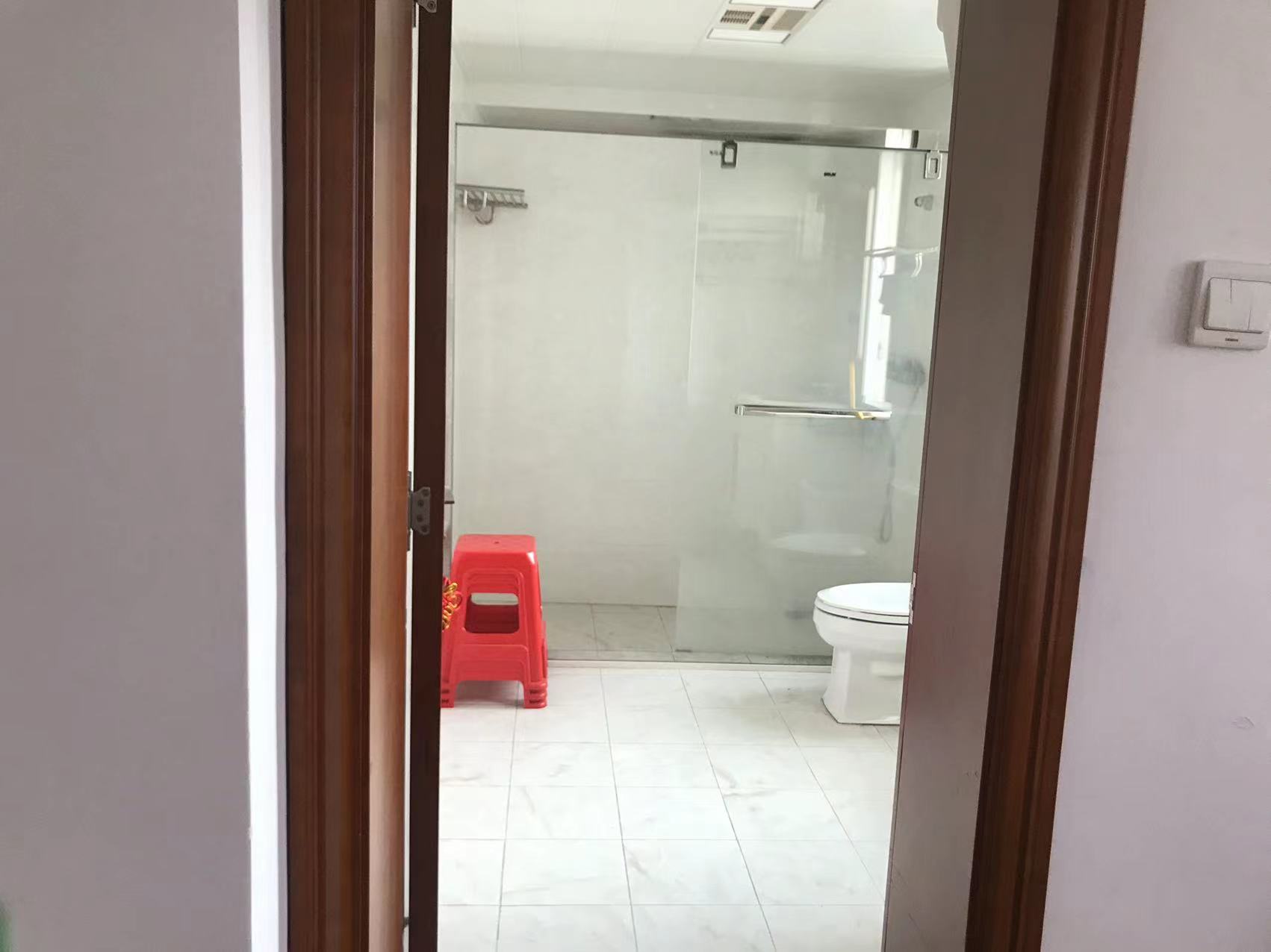 名都广场 2室2厅1卫 150m&sup2;