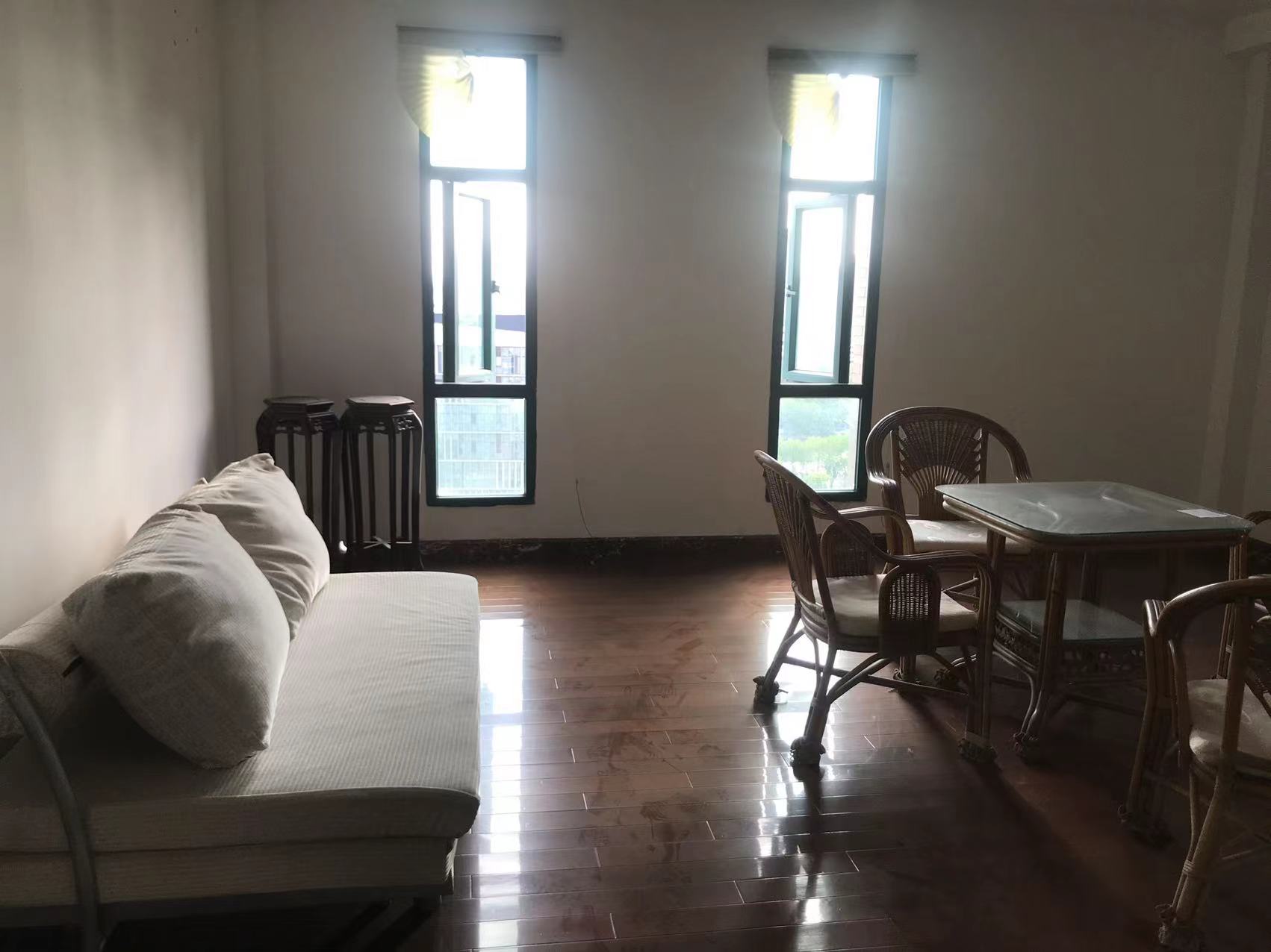 名都广场 2室2厅1卫 150m&sup2;