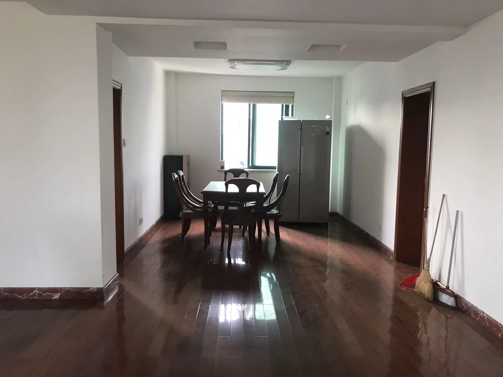 名都广场 2室2厅1卫 150m&sup2;