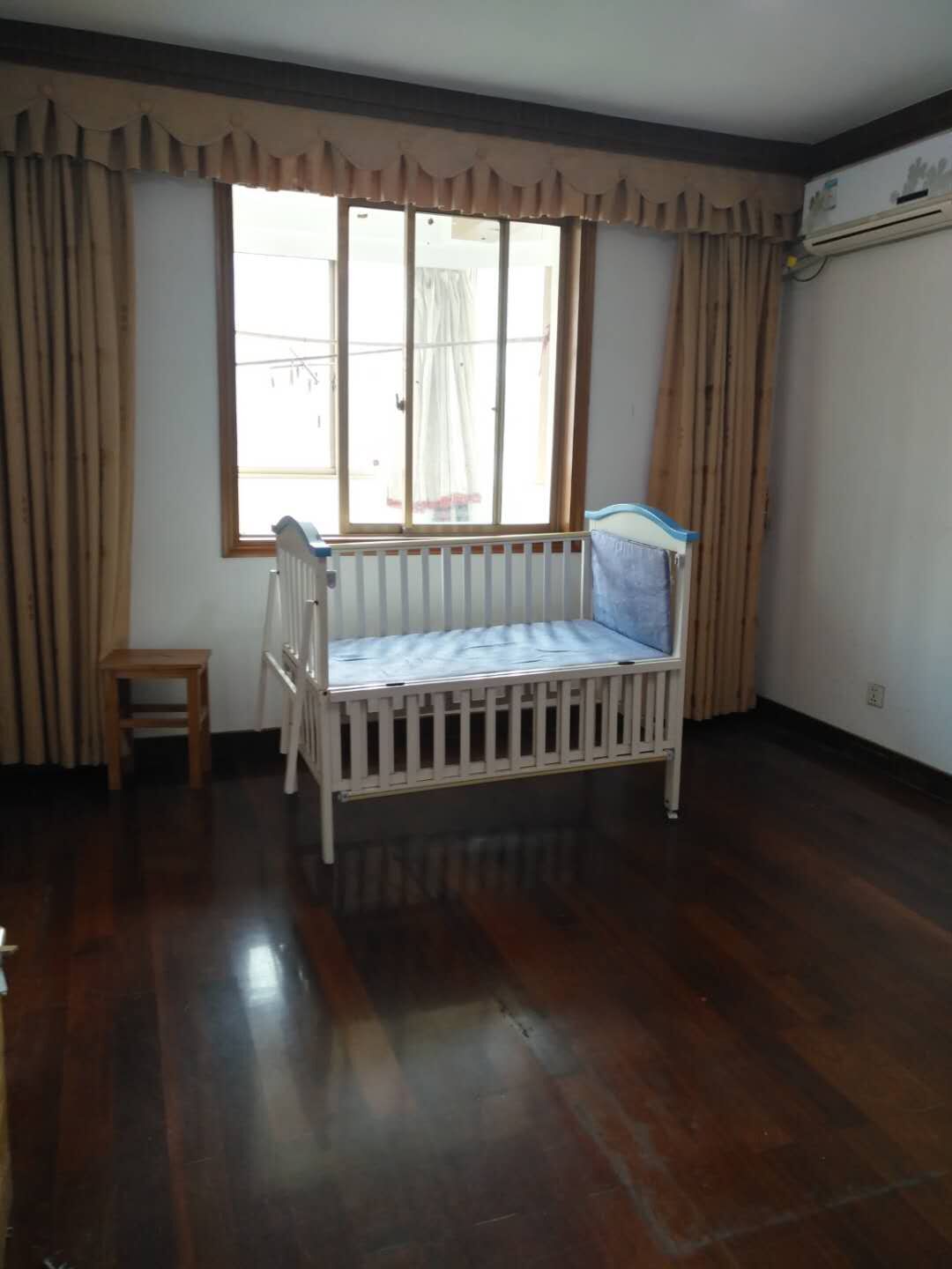 天都花苑 2室2厅1卫 110m&sup2;