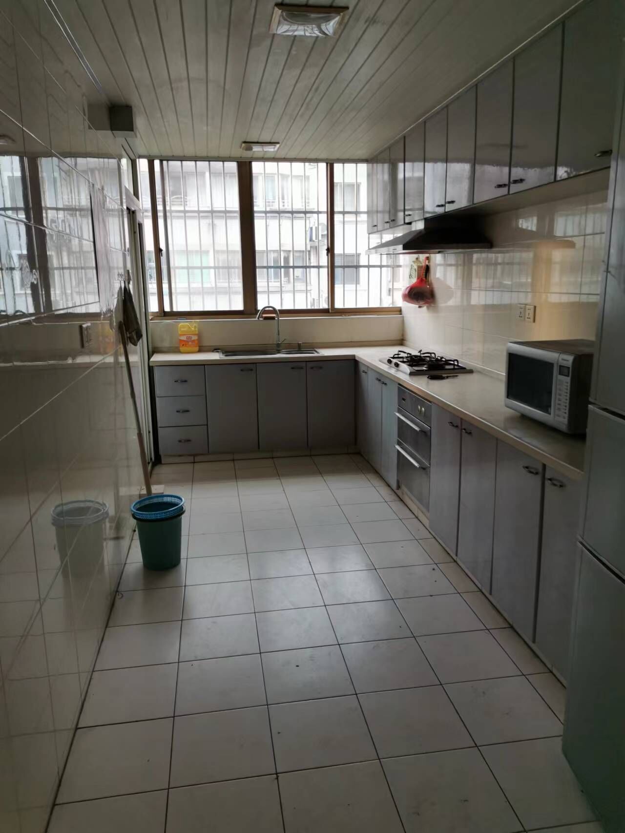 天都花苑 2室2厅1卫 110m&sup2;