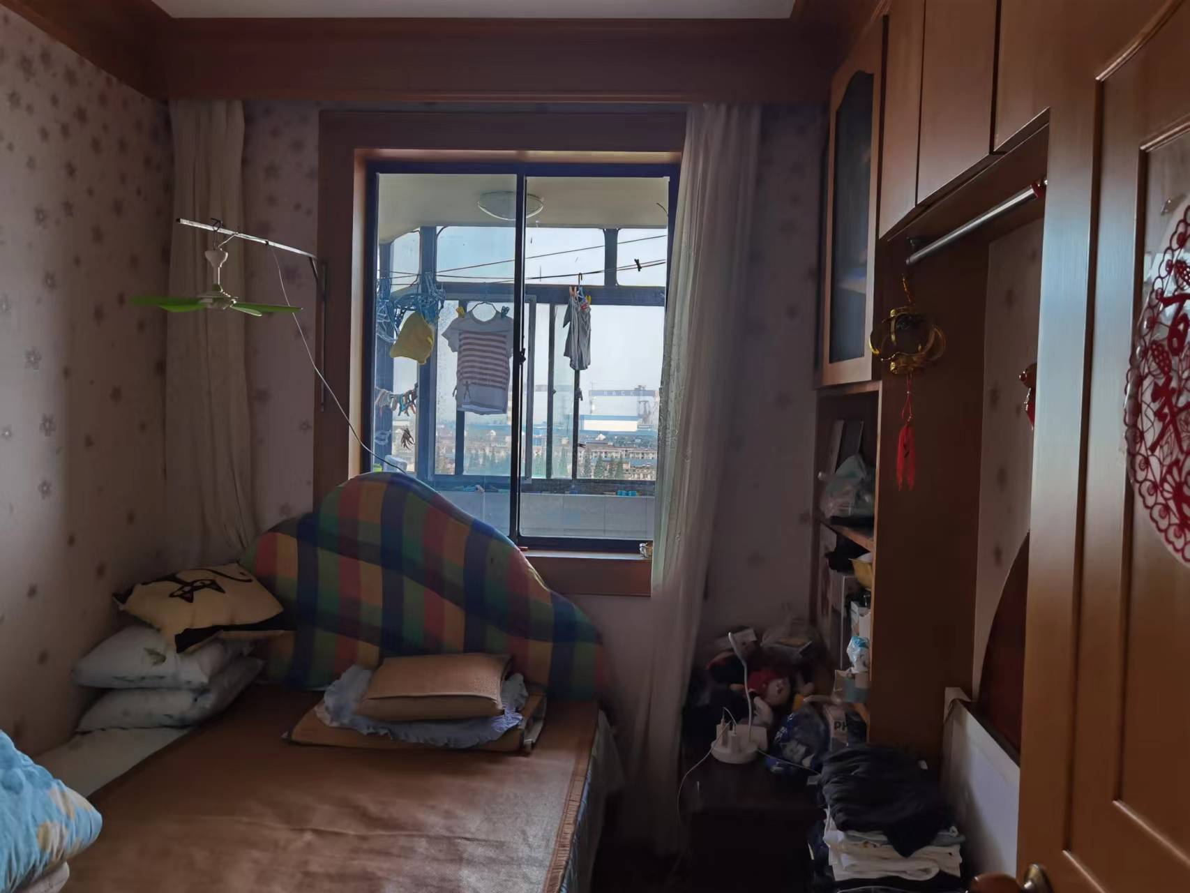 华能大厦 2室1厅1卫 67m&sup2;
