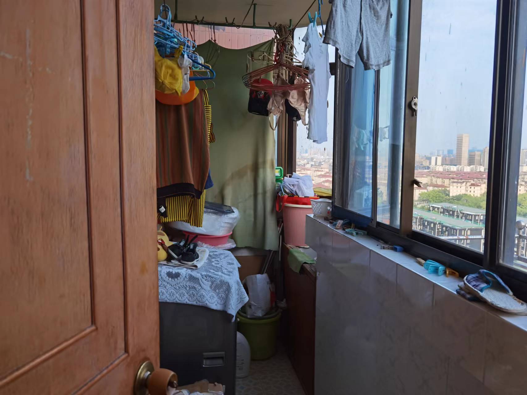 华能大厦 2室1厅1卫 67m&sup2;