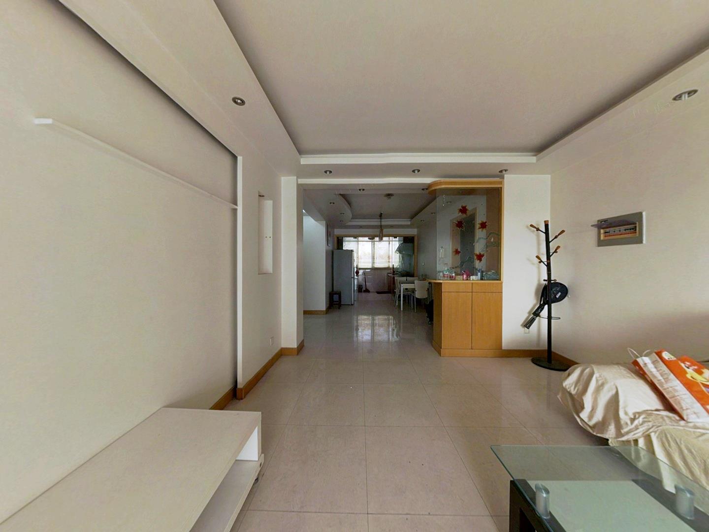 德诚嘉园 3室2厅1卫 110.62m&sup2;