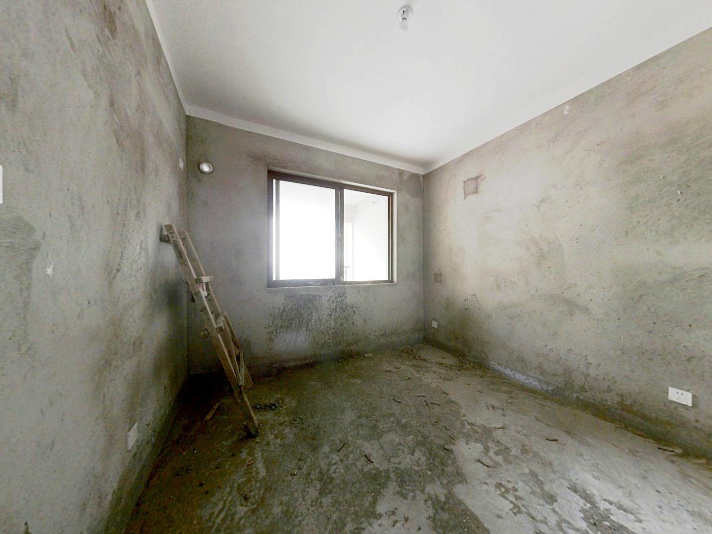 华强城 4室2厅2卫 166.00m&sup2;