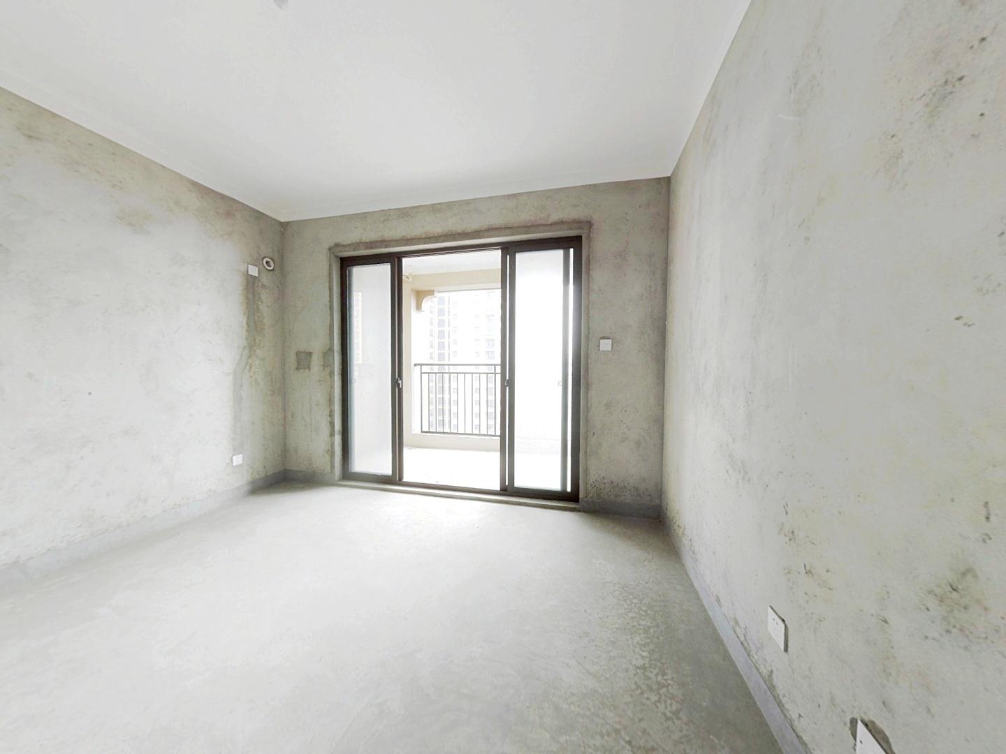 华强城 4室2厅2卫 166.00m&sup2;