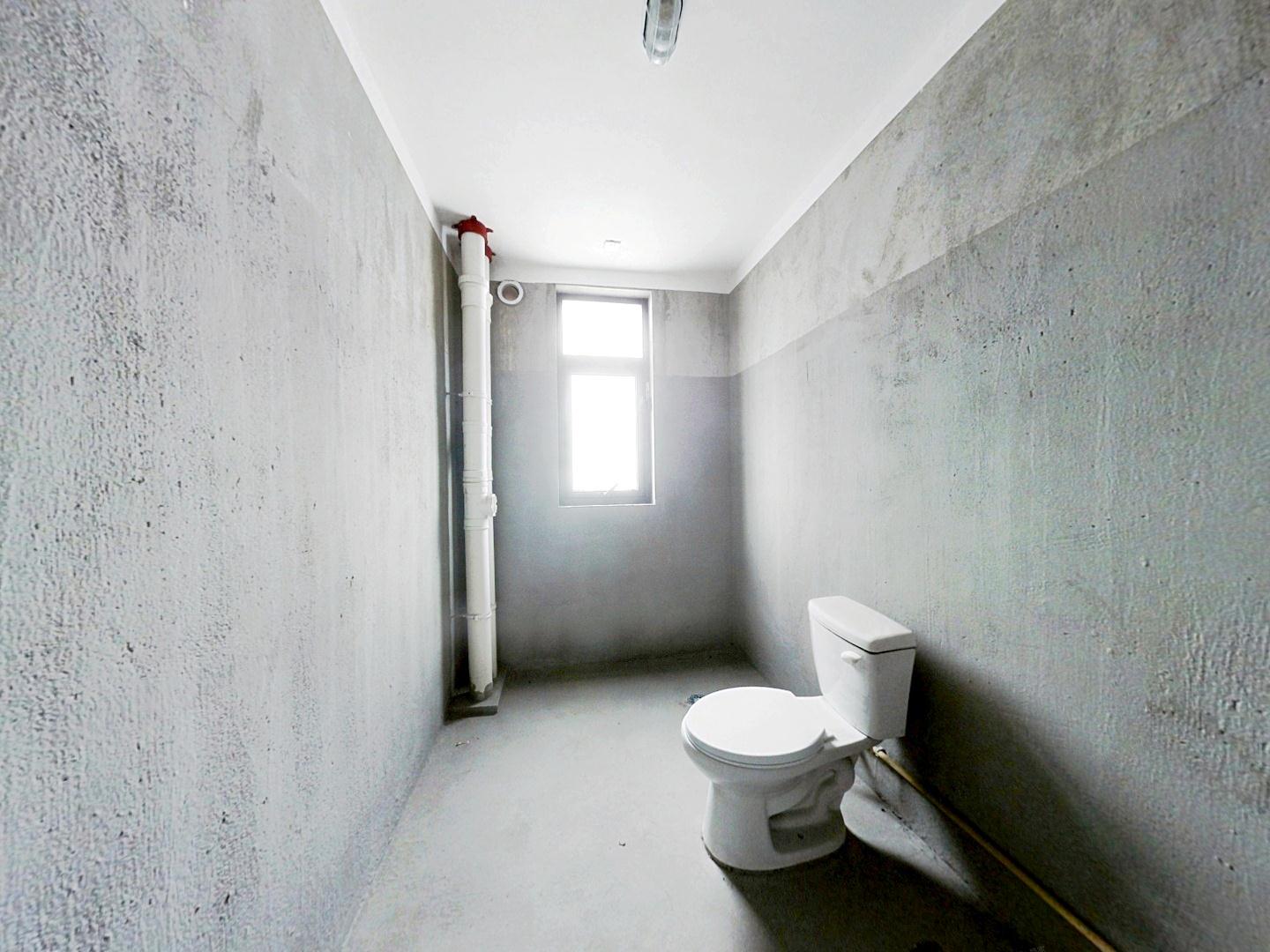 华强城 4室2厅2卫 166.00m&sup2;