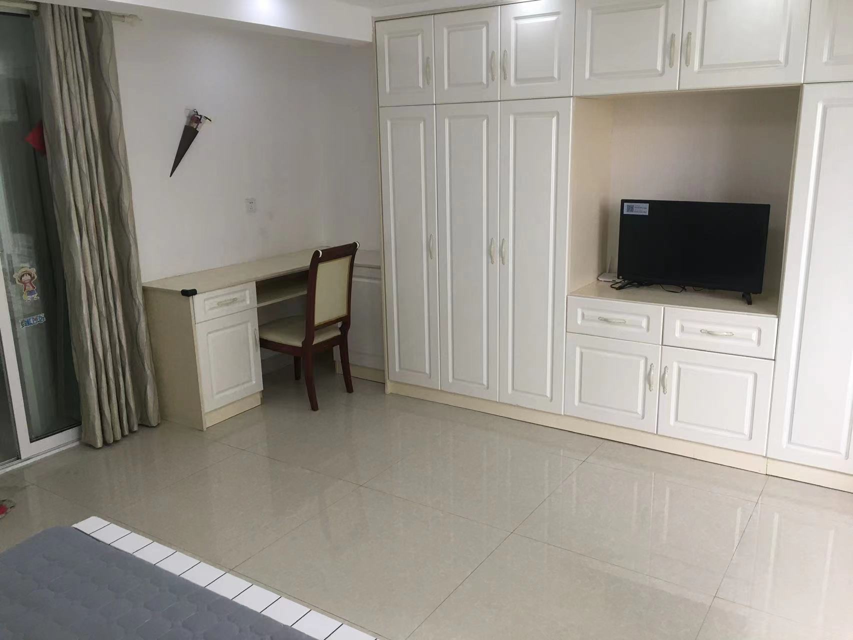 飞马国际 2室1厅1卫 71m²