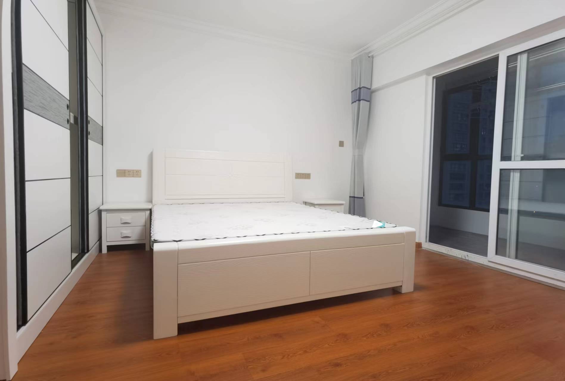 中港城世家 2室2厅1卫 175.80m&sup2;