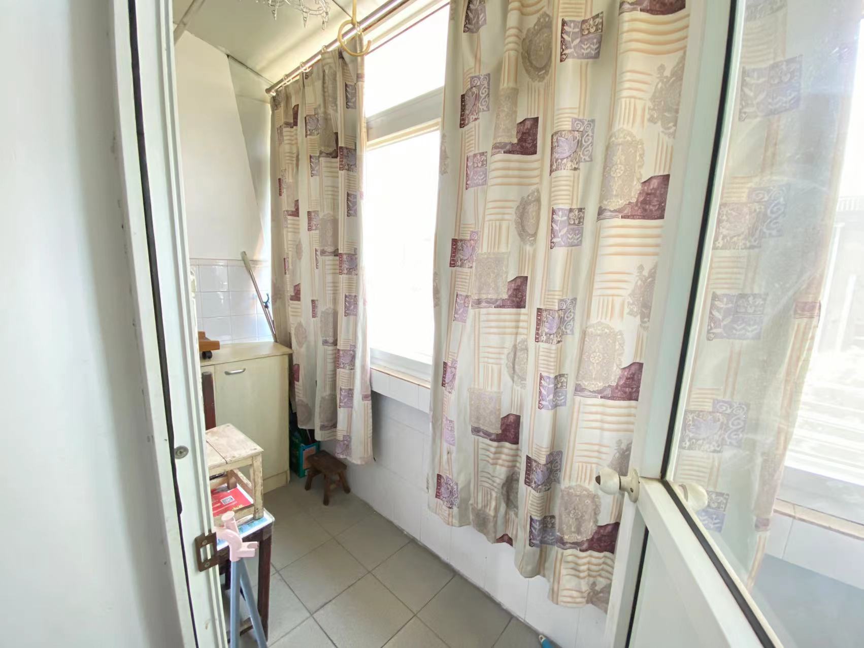 青年路新村 2室1厅1卫 54m&sup2;