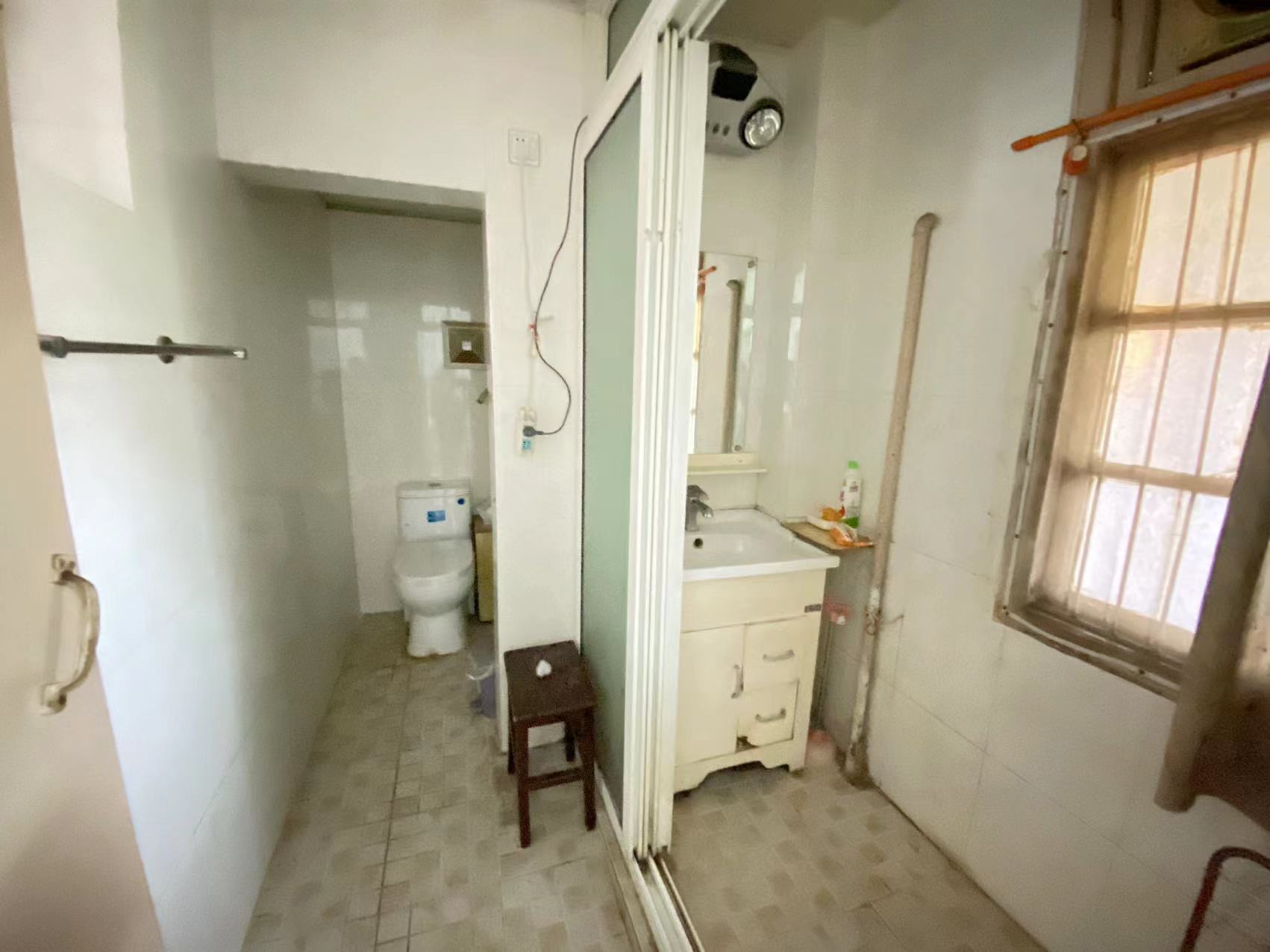 青年路新村 2室1厅1卫 54m&sup2;