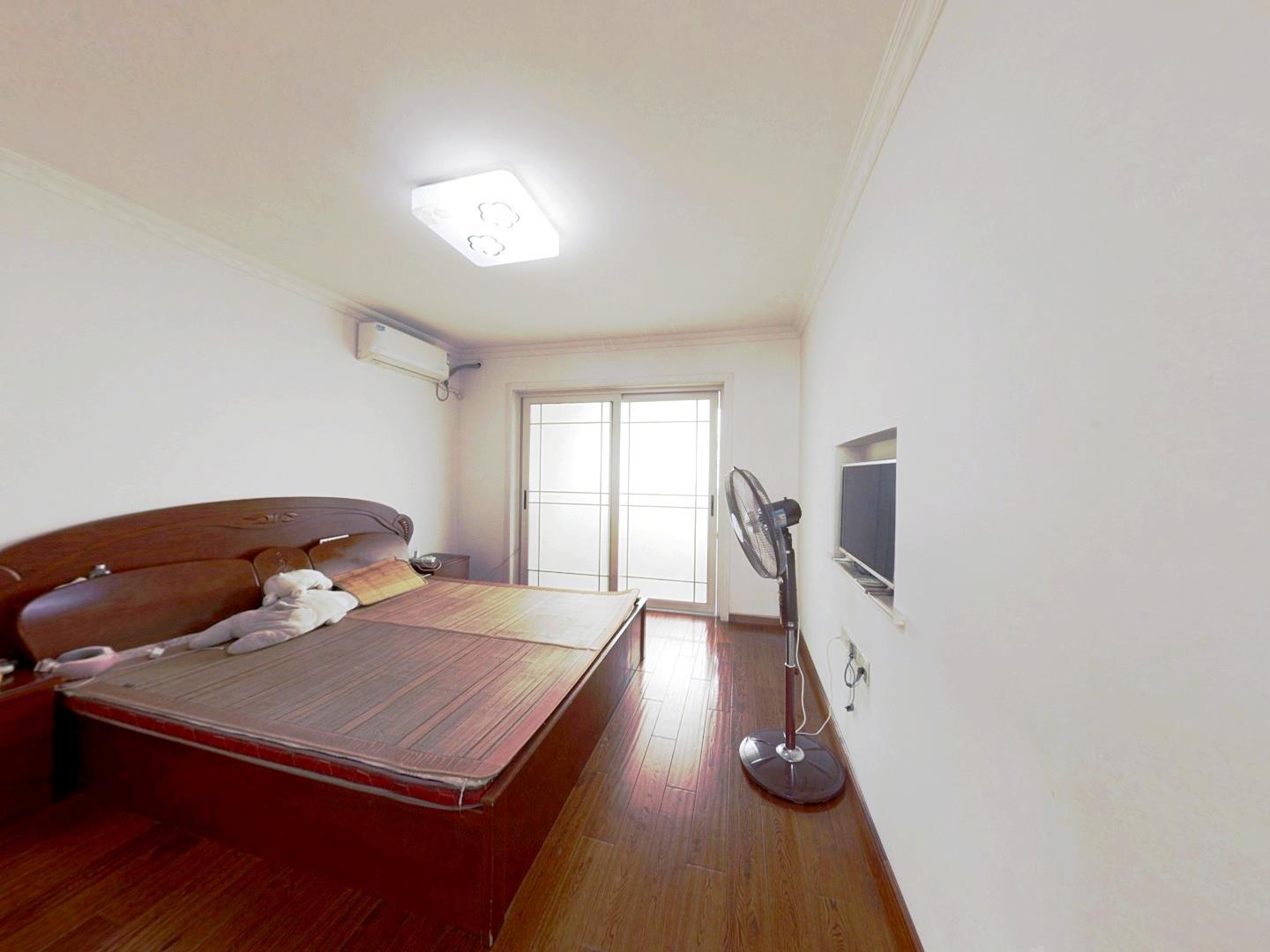 怡园新邸 3室2厅2卫 124.00m&sup2;