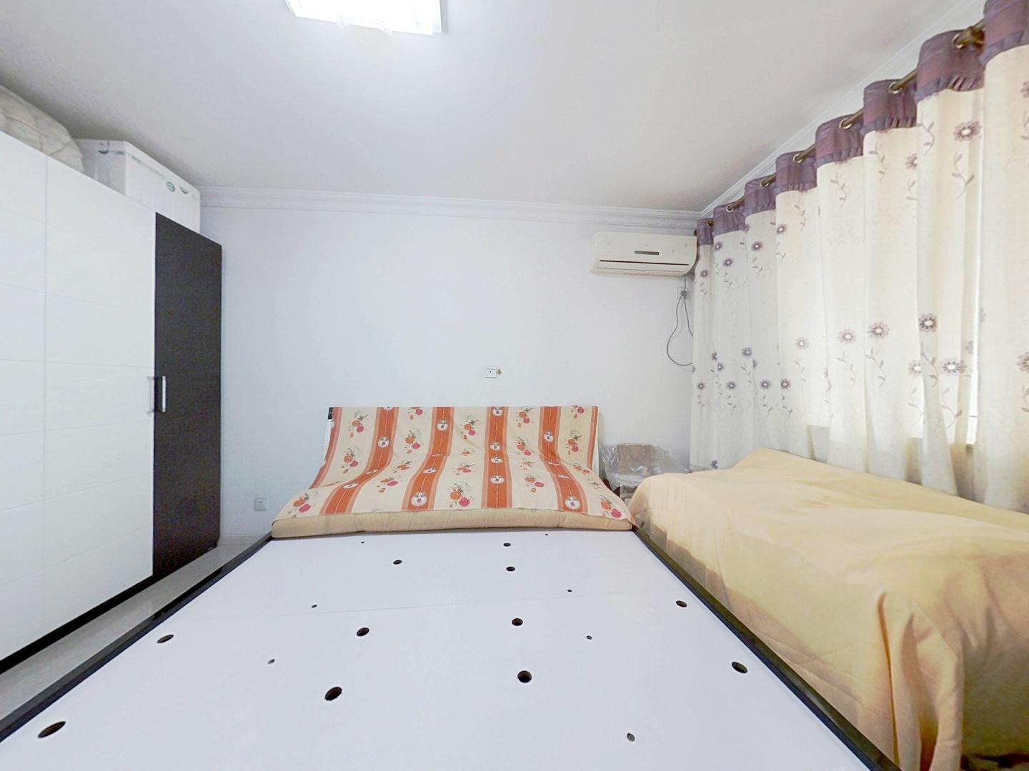 怡园新苑 2室11厅1卫 85.00m&sup2;