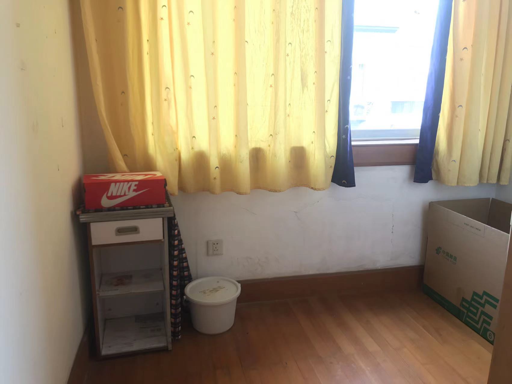 富贵北园 4室2厅2卫 84.95m&sup2;