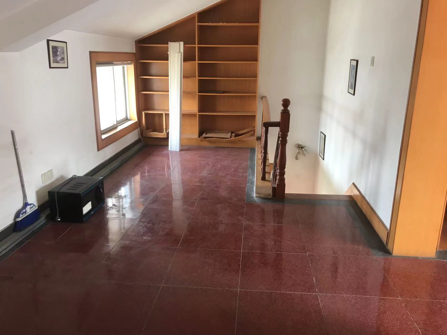 富贵北园 4室2厅2卫 84.95m&sup2;