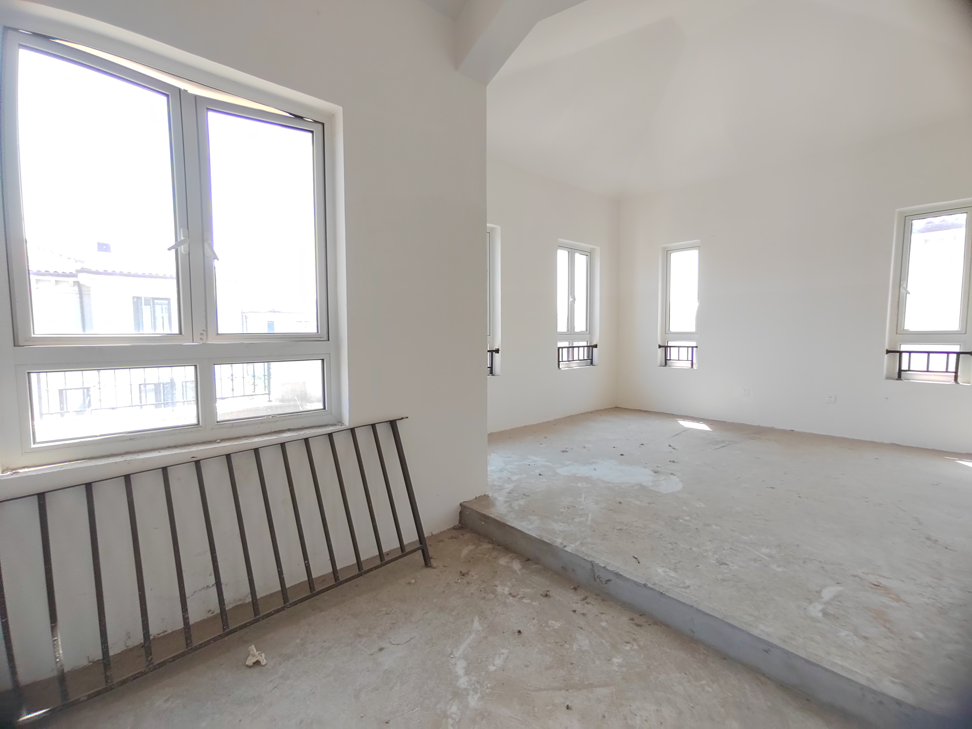 顺发御园 4室2厅3卫 370m&sup2;