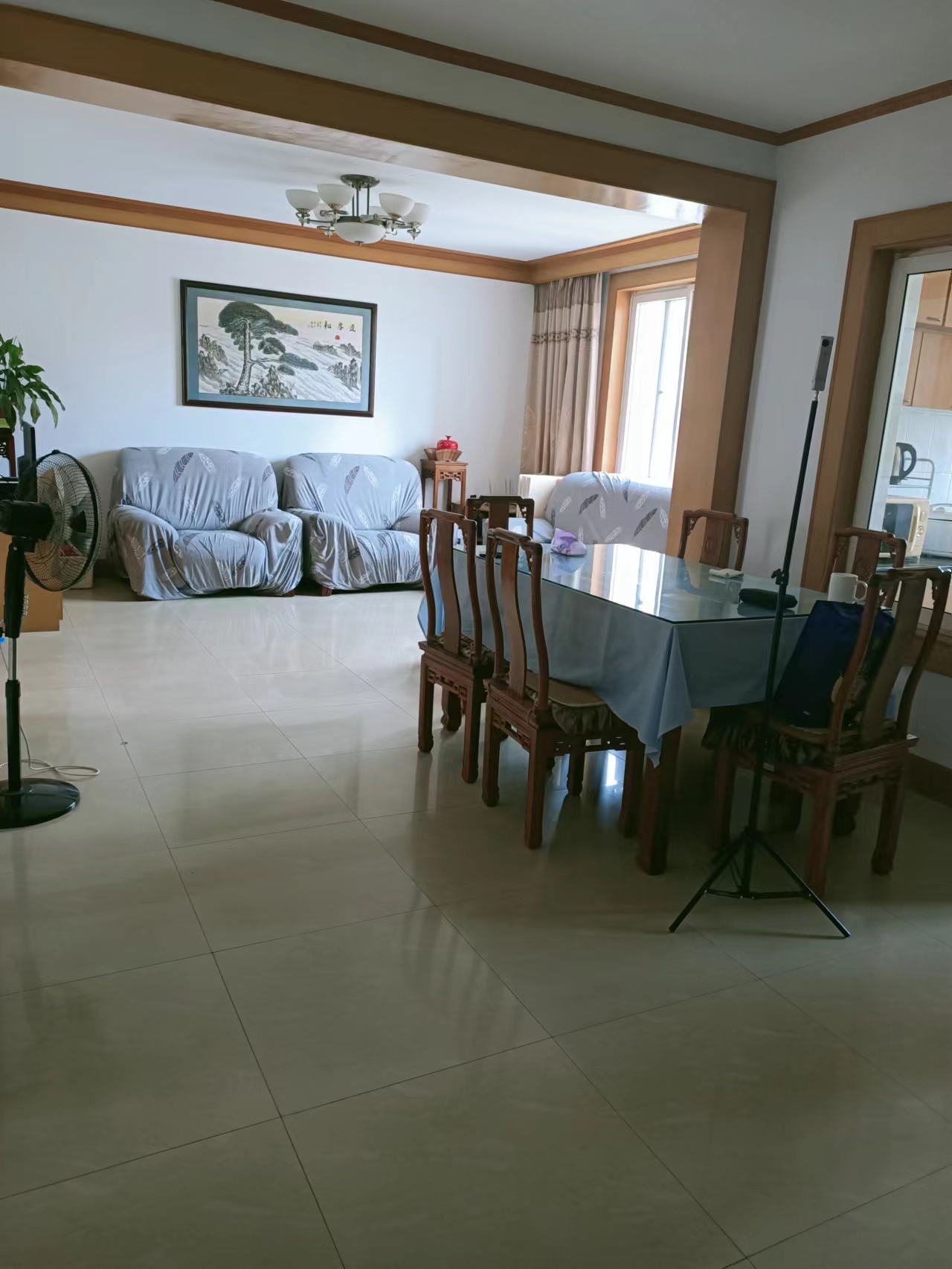 德民花苑 3室2厅1卫 112m²