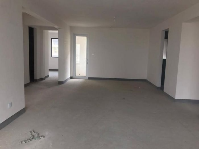 中海上林院 3室2厅2卫 125m&sup2;