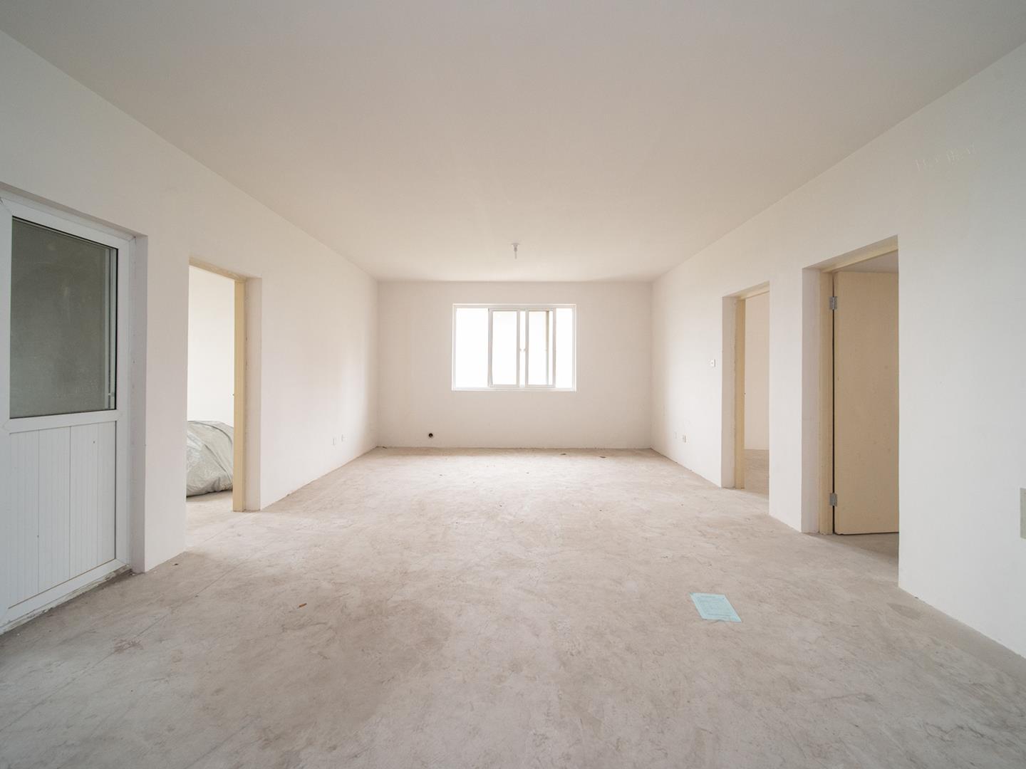 幸福人家 4室1厅1卫 141m&sup2;