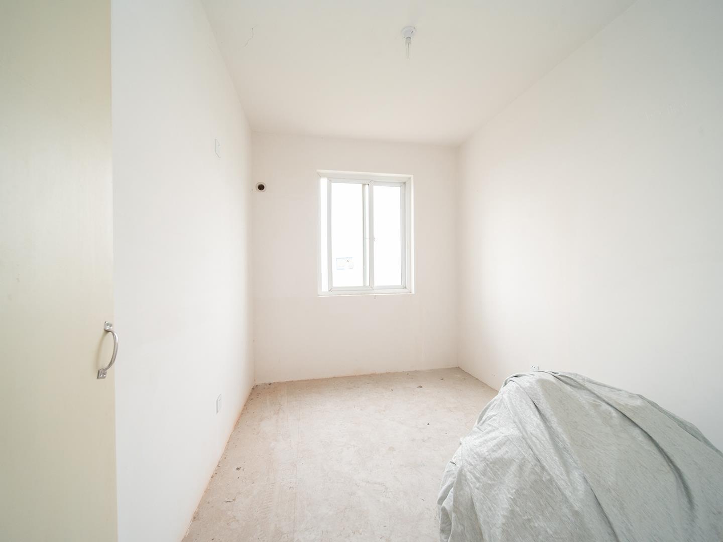 幸福人家 4室1厅1卫 141m&sup2;