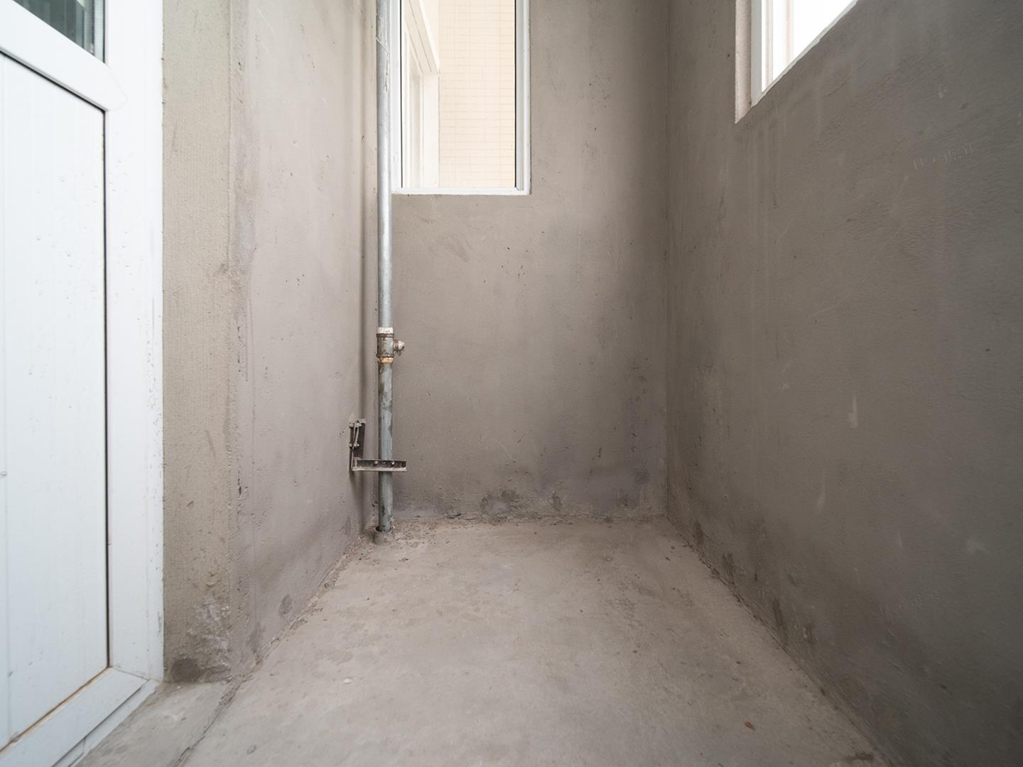 幸福人家 4室1厅1卫 141m&sup2;