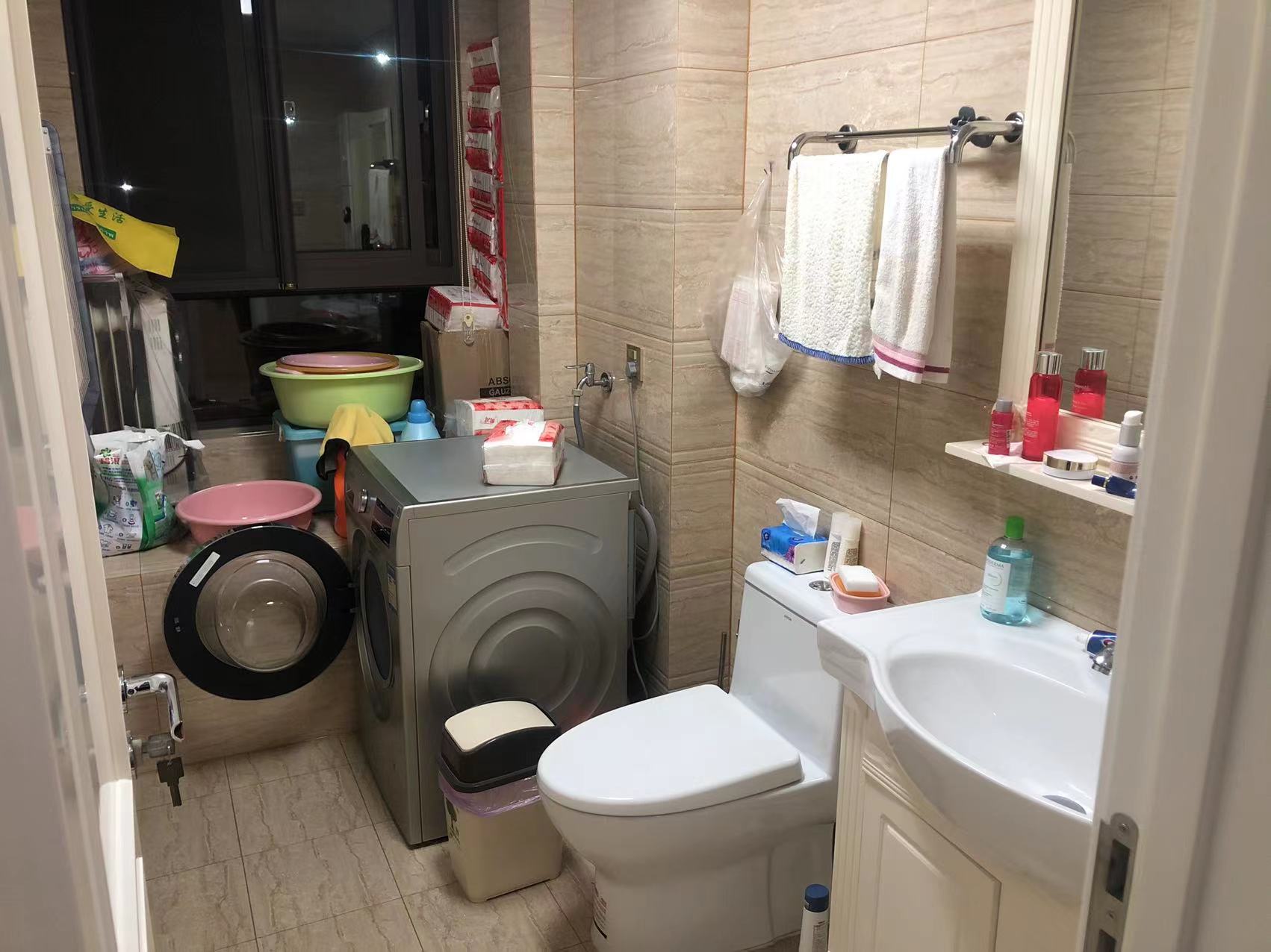 万濠星城 3室2厅2卫 121m&sup2;
