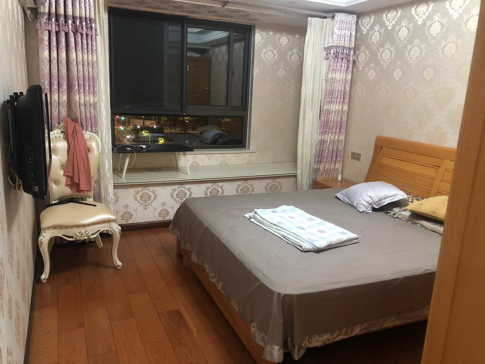 万濠星城 3室2厅2卫 121m&sup2;
