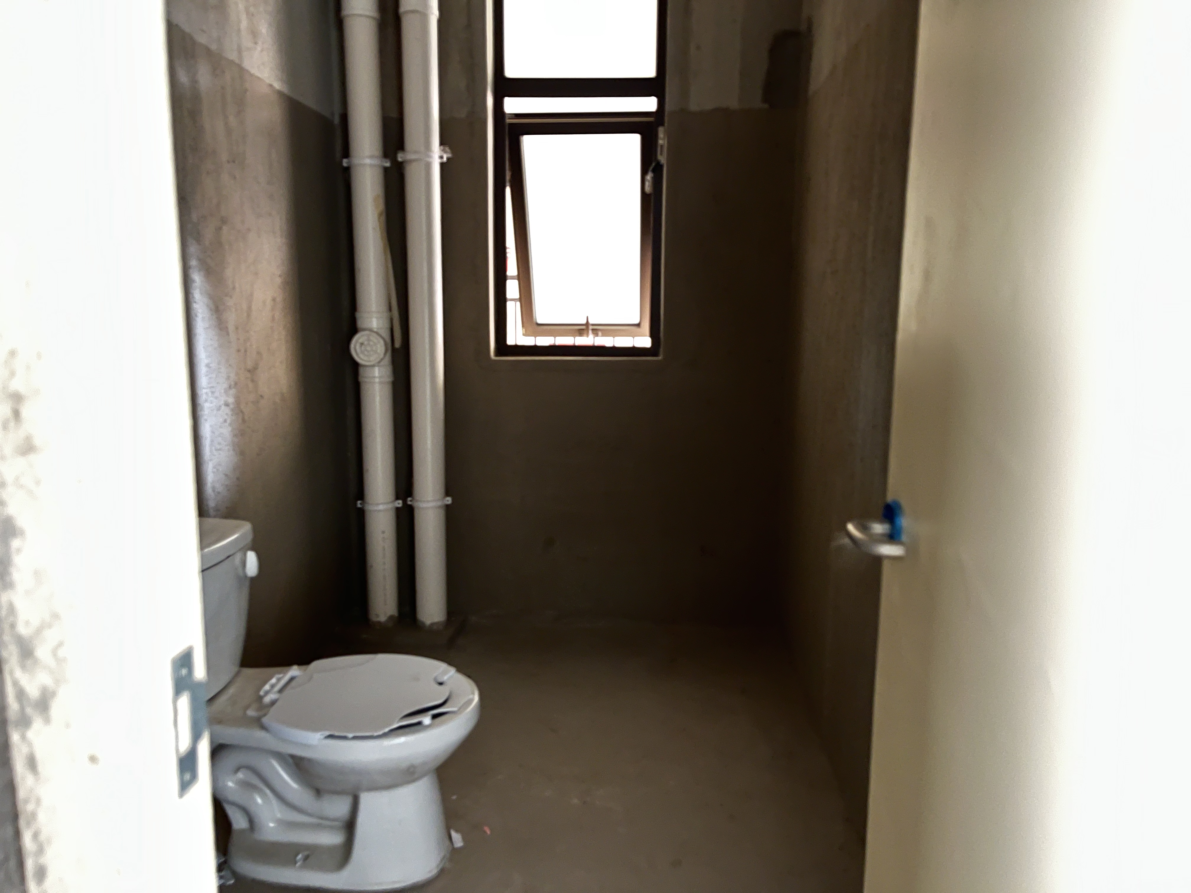 华强城 3室2厅2卫 121.43m&sup2;
