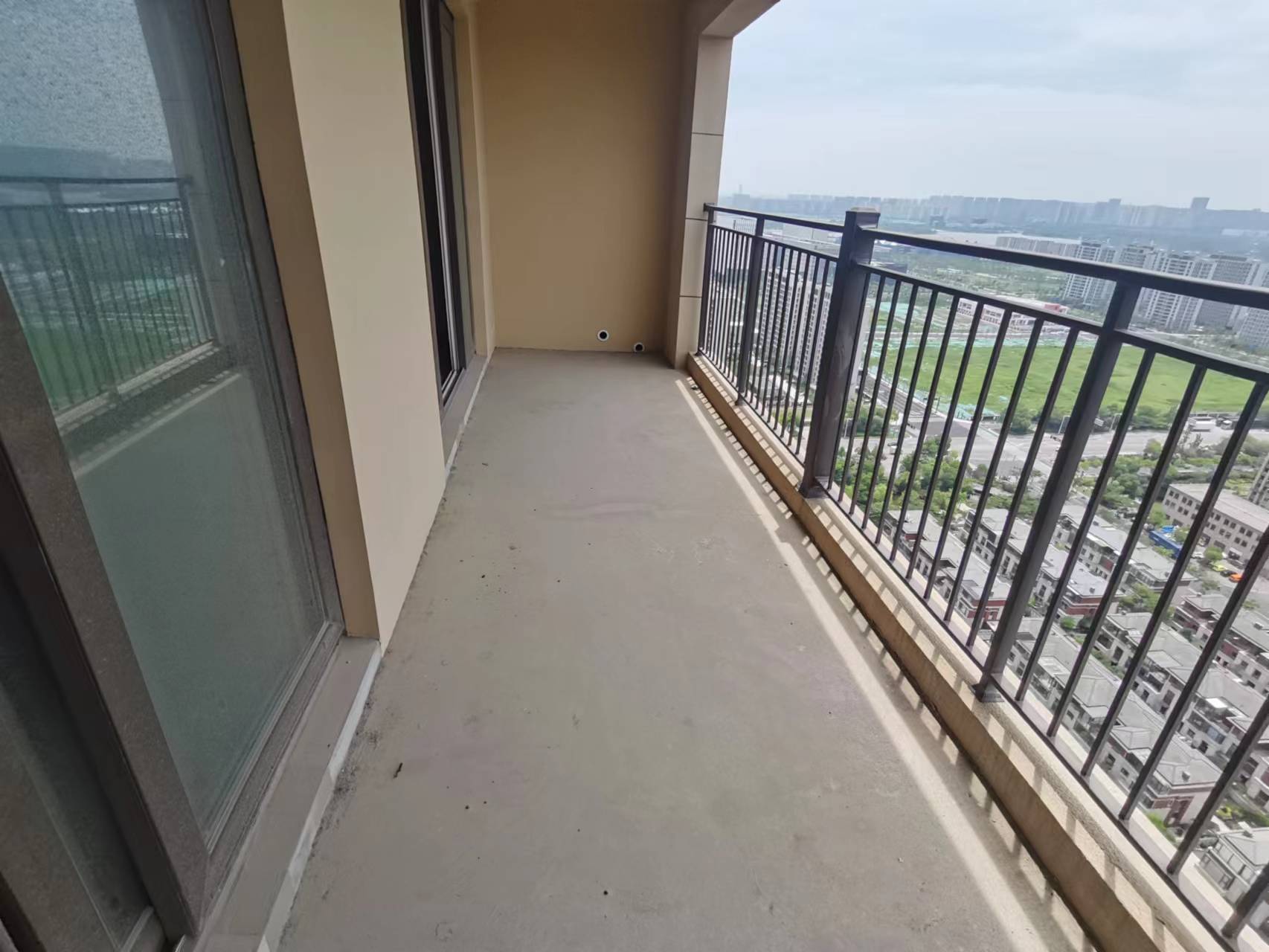 景瑞御府 4室2厅2卫 148m²