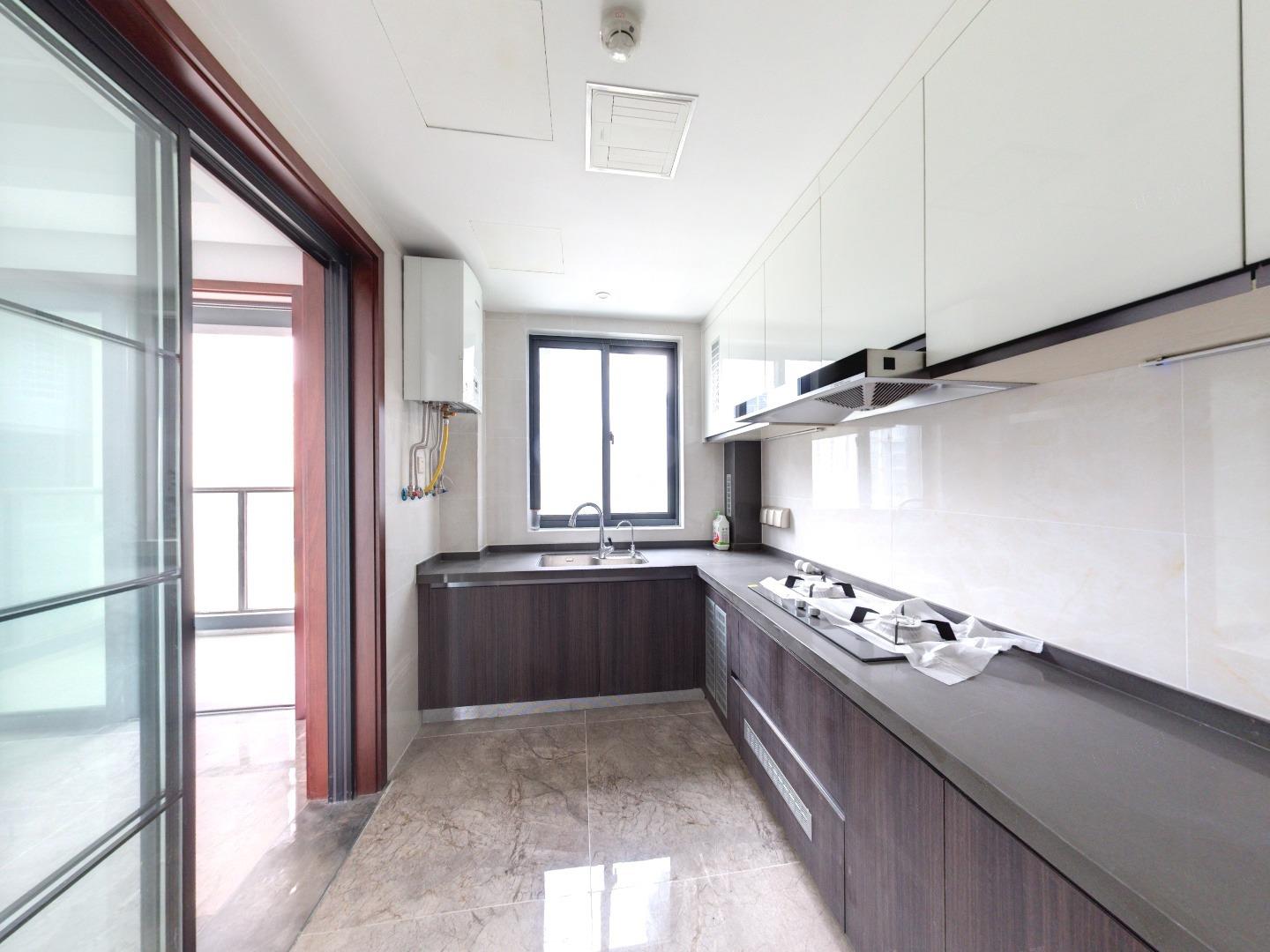春江阅 4室2厅3卫 185m&sup2;