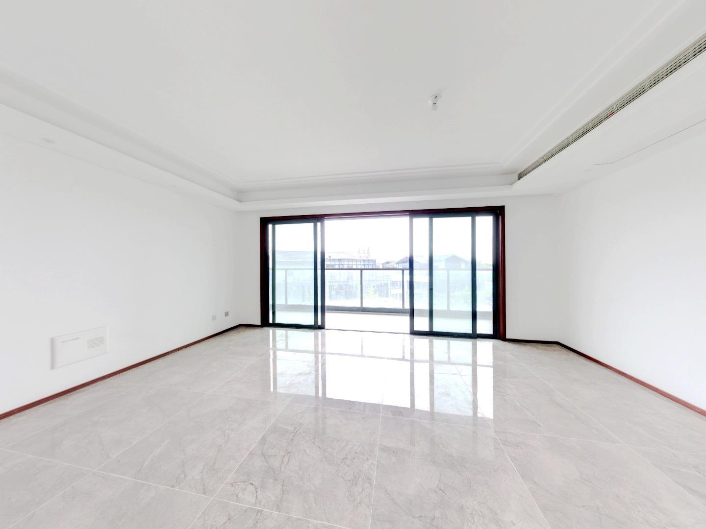 春江阅 4室2厅3卫 185m²