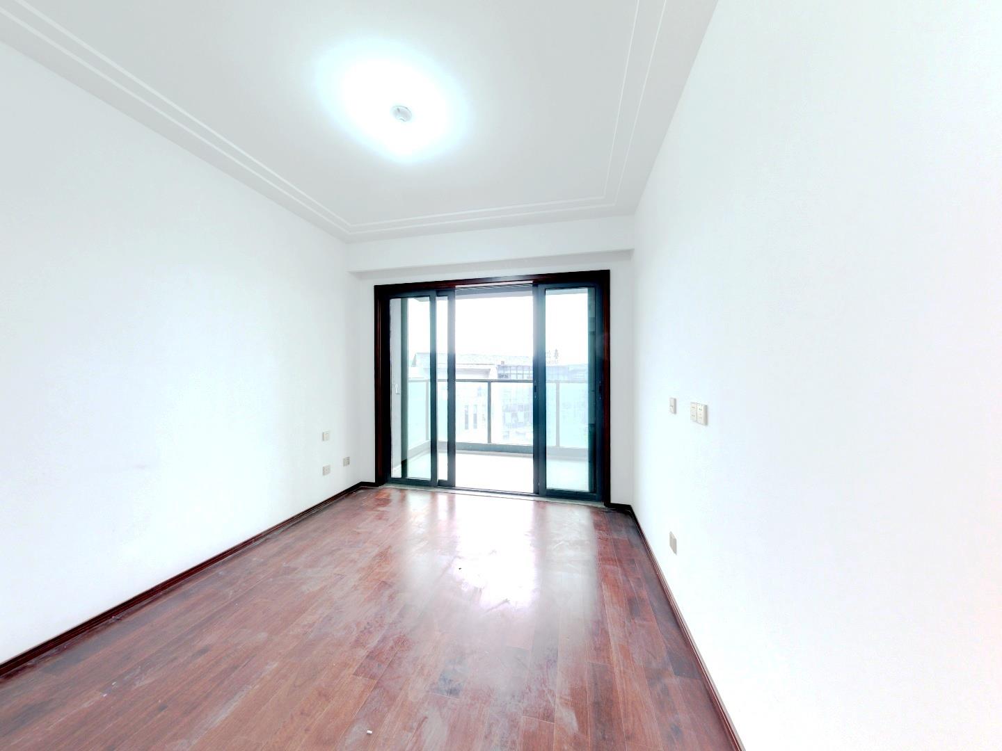 春江阅 4室2厅3卫 185m&sup2;