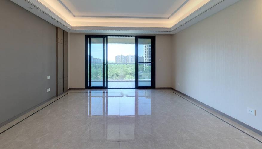 绿城·诚园 5室2厅3卫 204.88m²