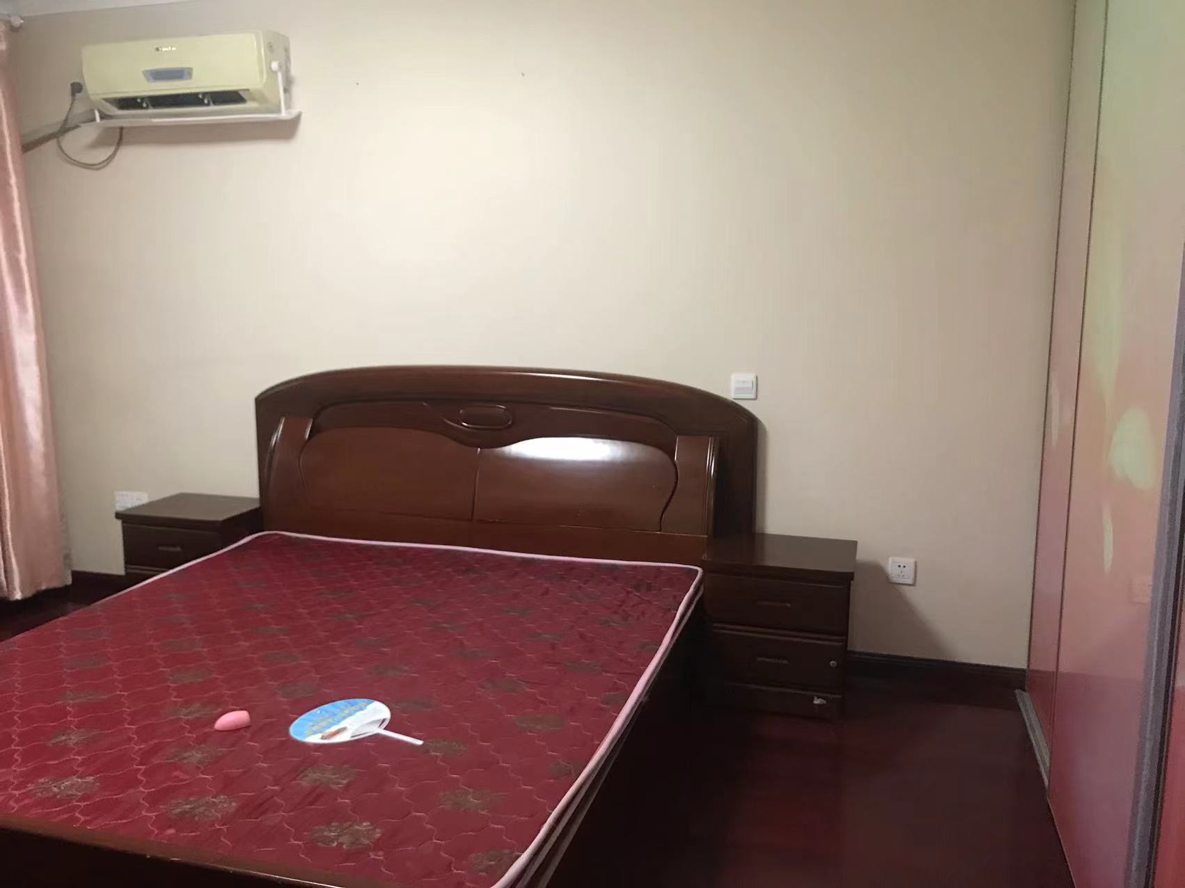 华威园 2室1厅1卫 63.8m&sup2;