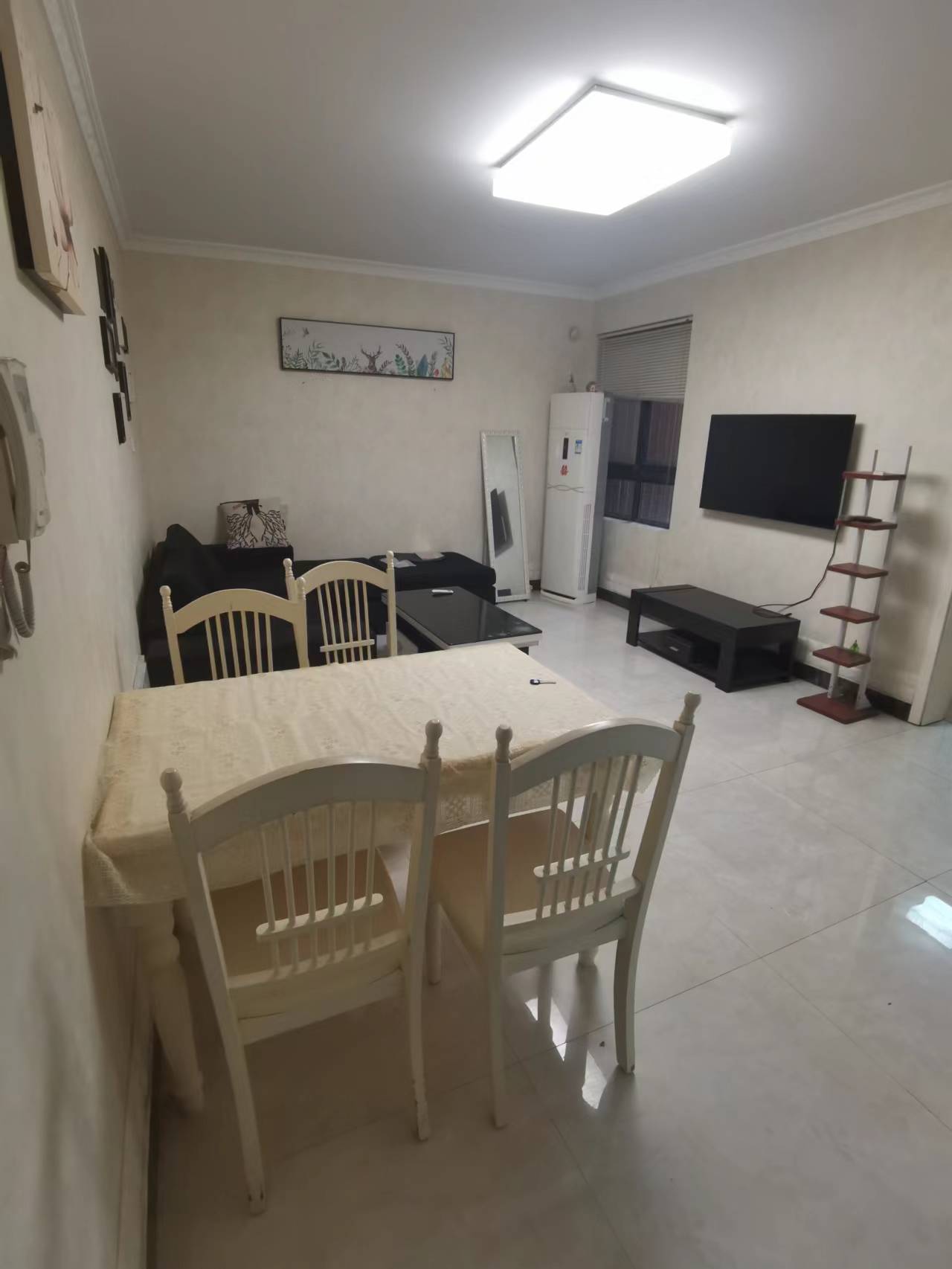 炜赋花苑 2室2厅1卫 78m&sup2;