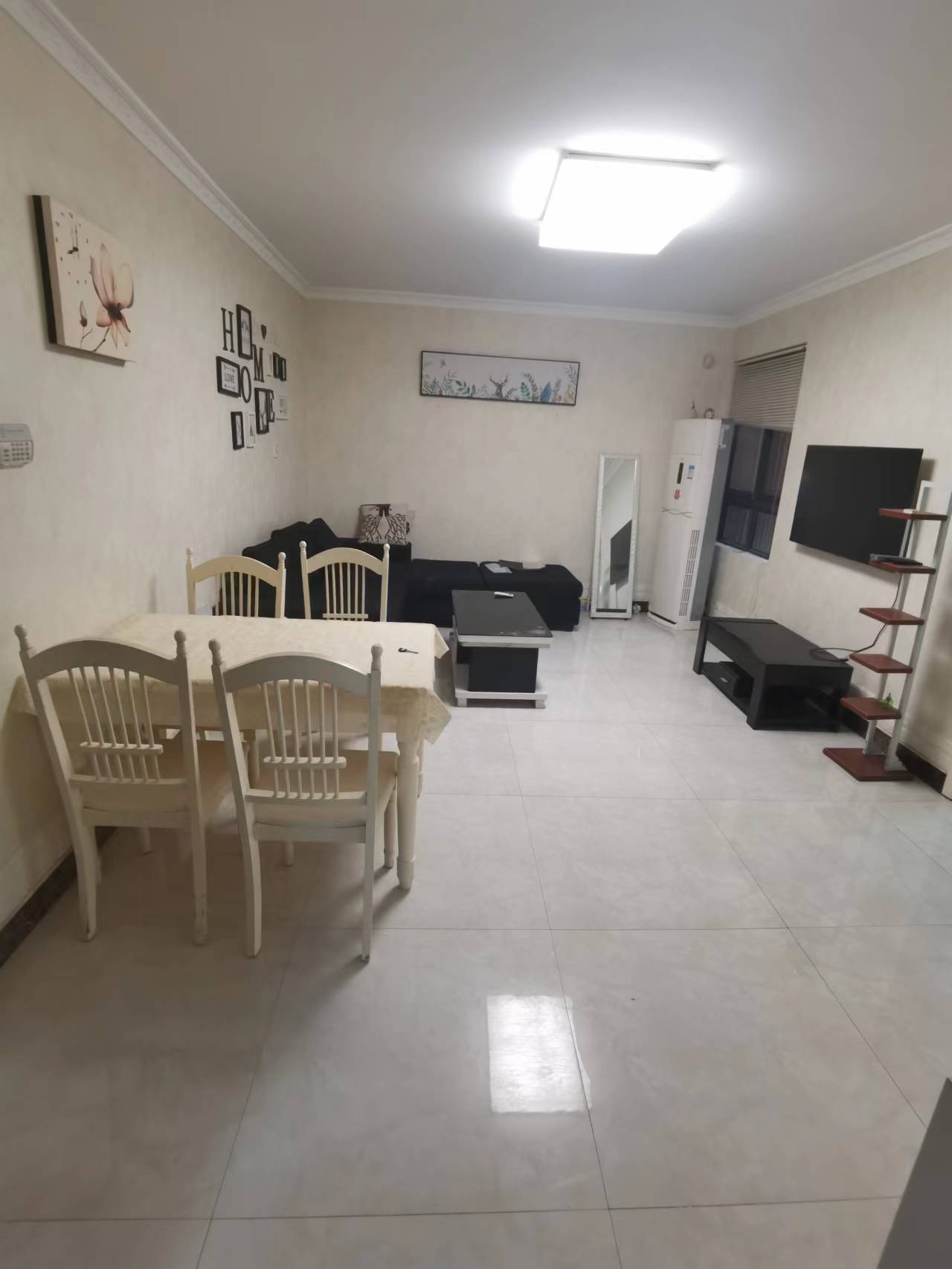 炜赋花苑 2室2厅1卫 78m&sup2;