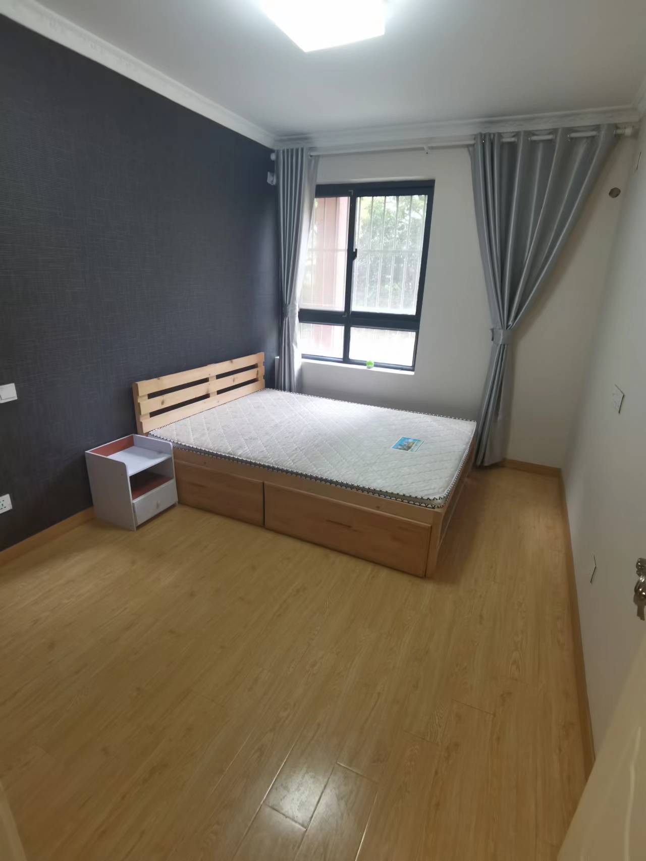 炜赋花苑 2室2厅1卫 78m&sup2;