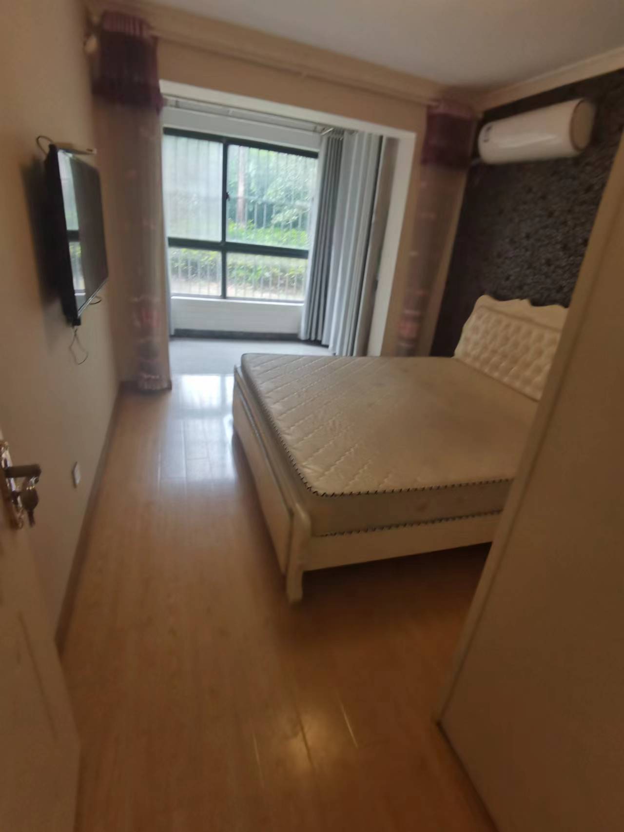 炜赋花苑 2室2厅1卫 78m&sup2;