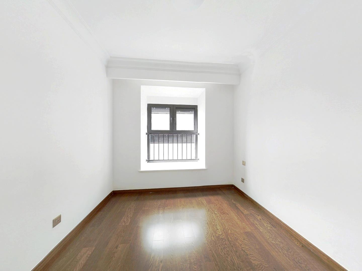 雍华府 3室2厅2卫 117m&sup2;