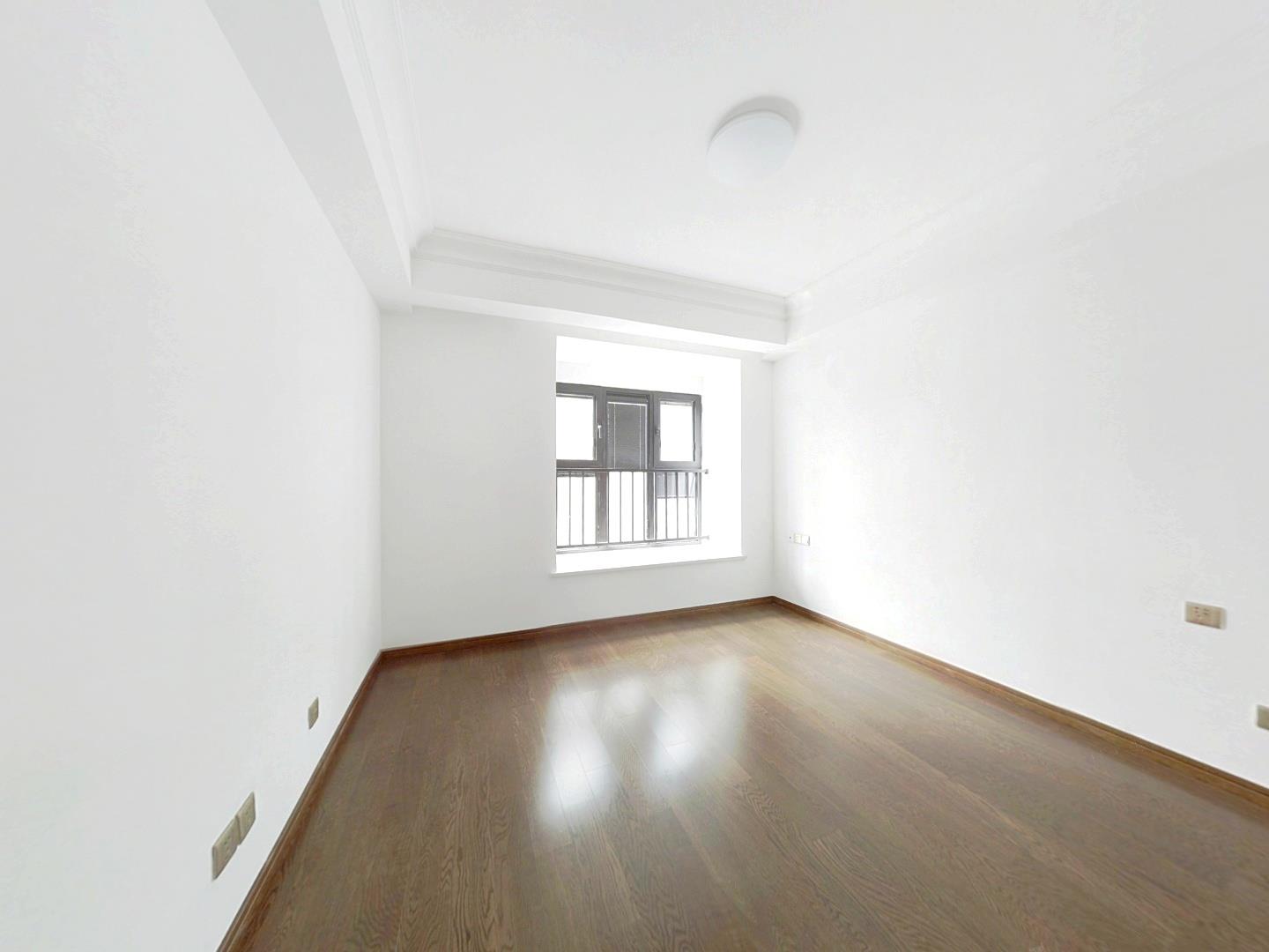 雍华府 3室2厅2卫 117m&sup2;