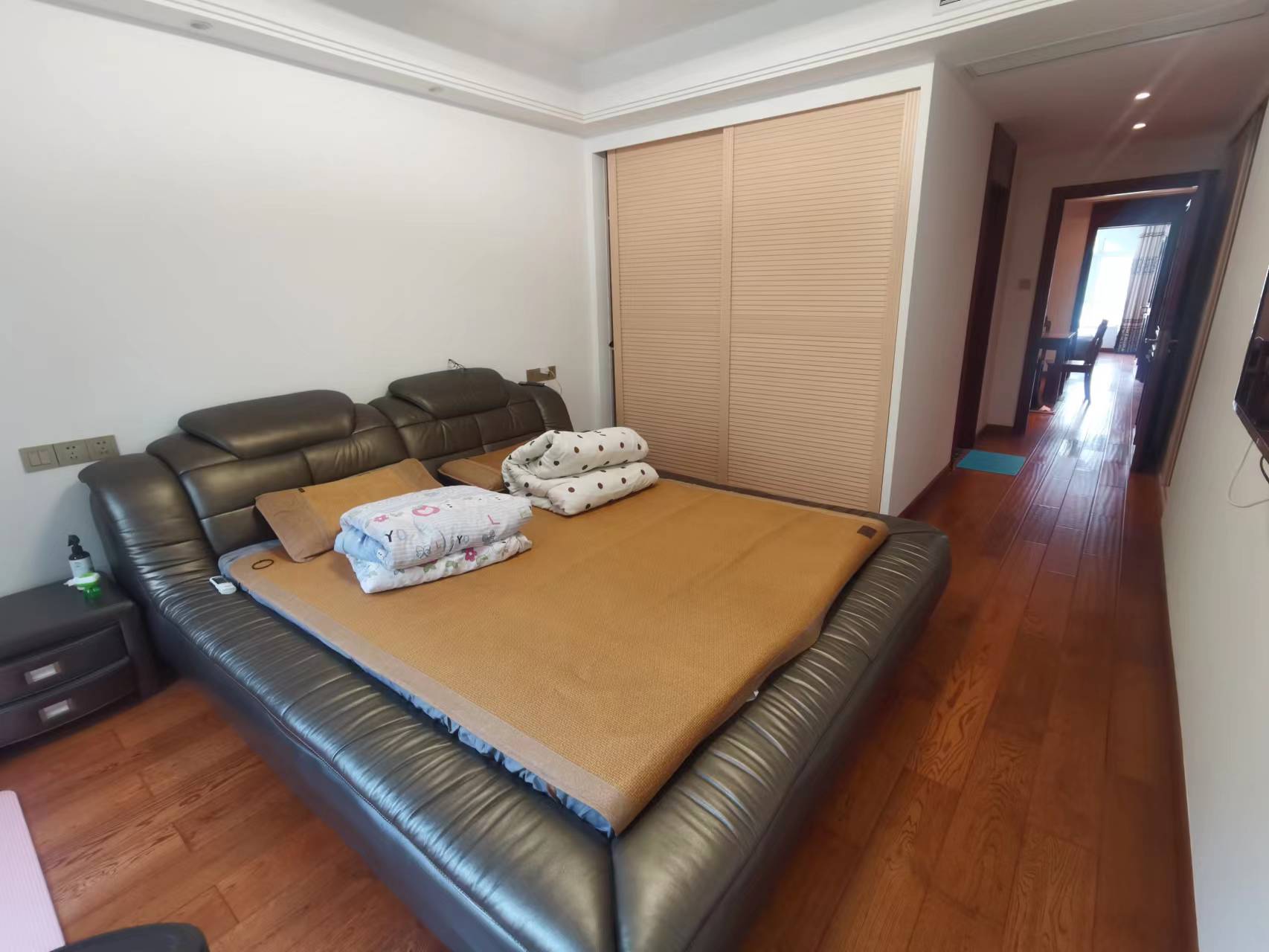 城市嘉苑 4室2厅2卫 141.45m&sup2;