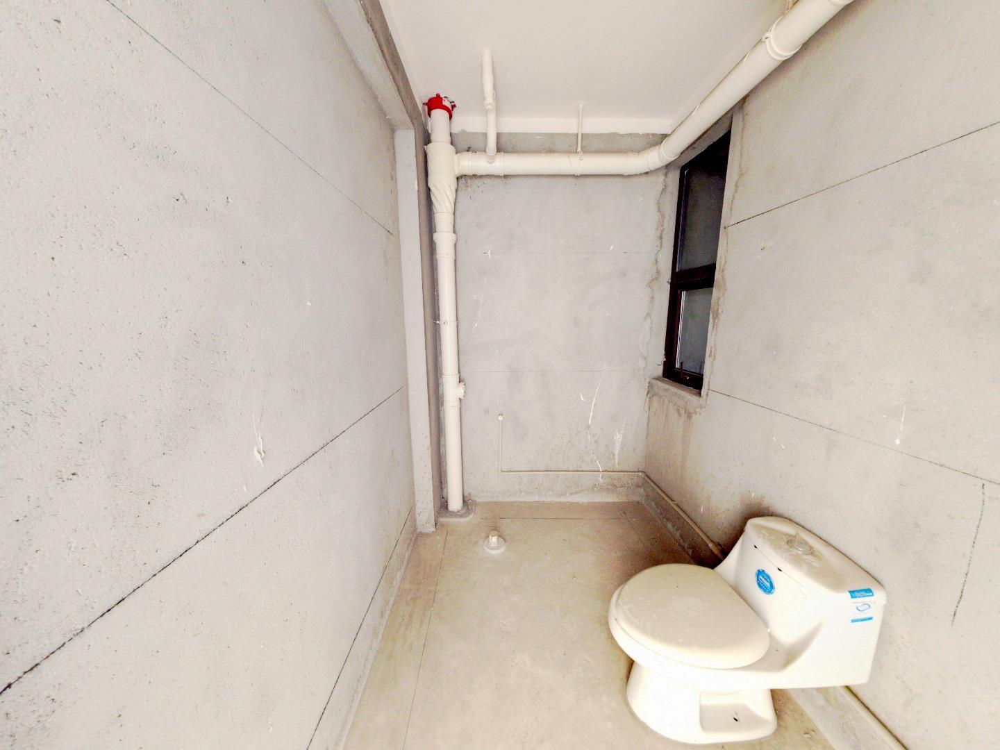 世家花园 2室1厅1卫 68m&sup2;