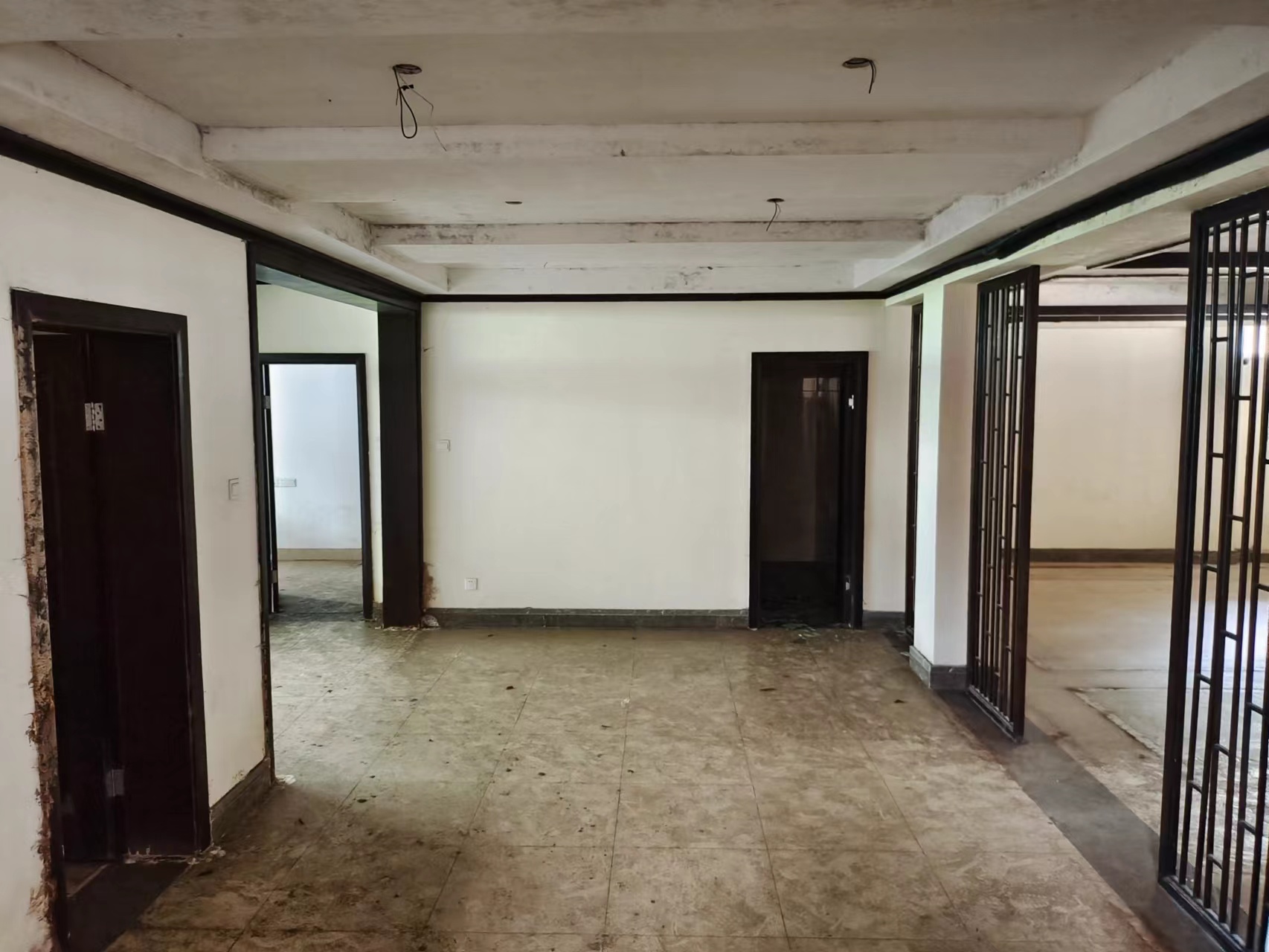 军山汇贤居 6室2厅5卫 649.379m&sup2;