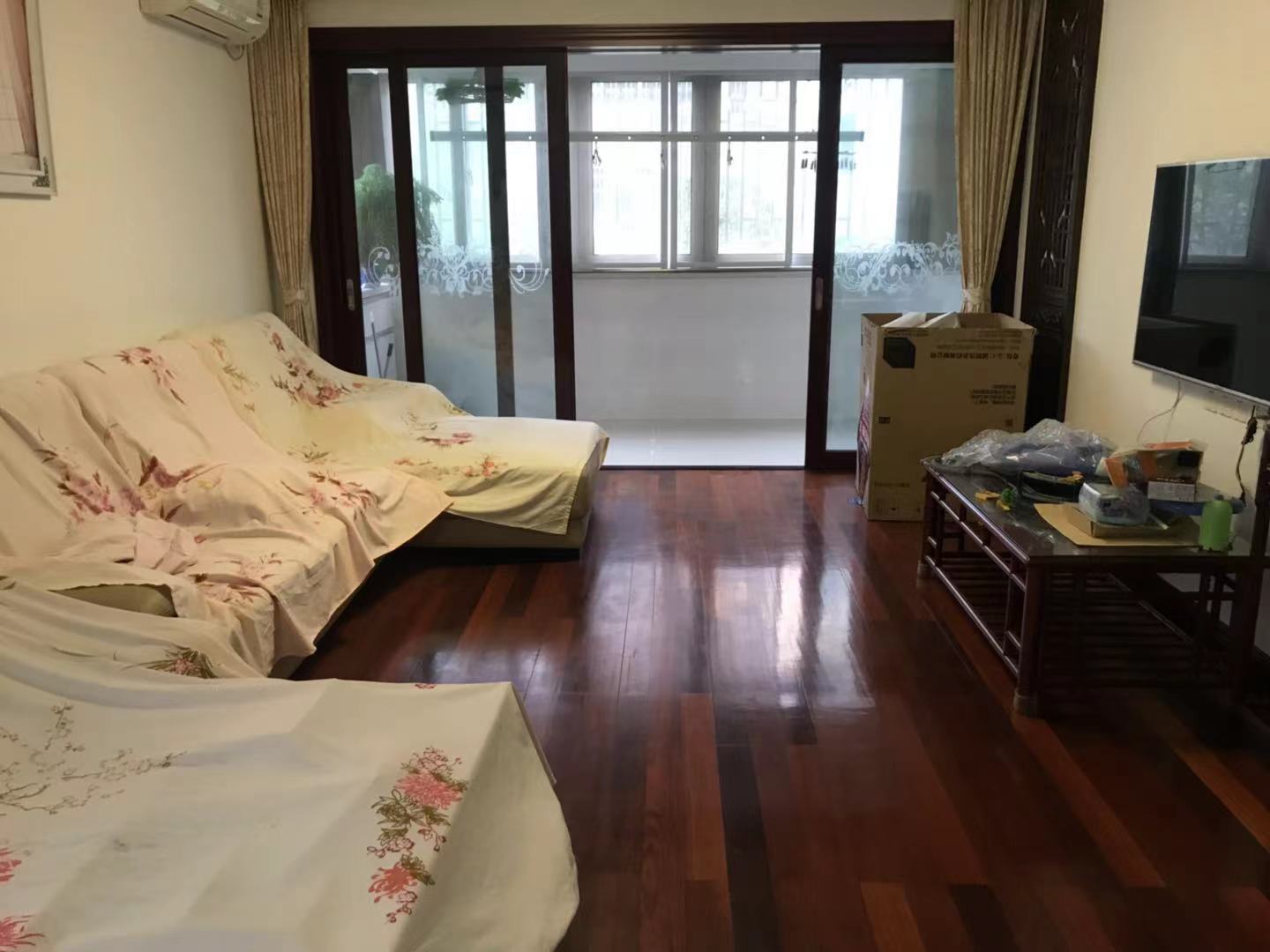 濠西园华迪小区 3室2厅2卫 133.2m&sup2;