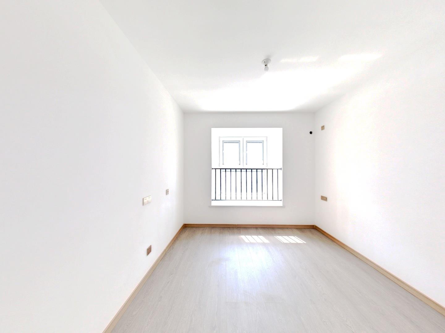 世茂九龙庭 4室2厅2卫 129m&sup2;