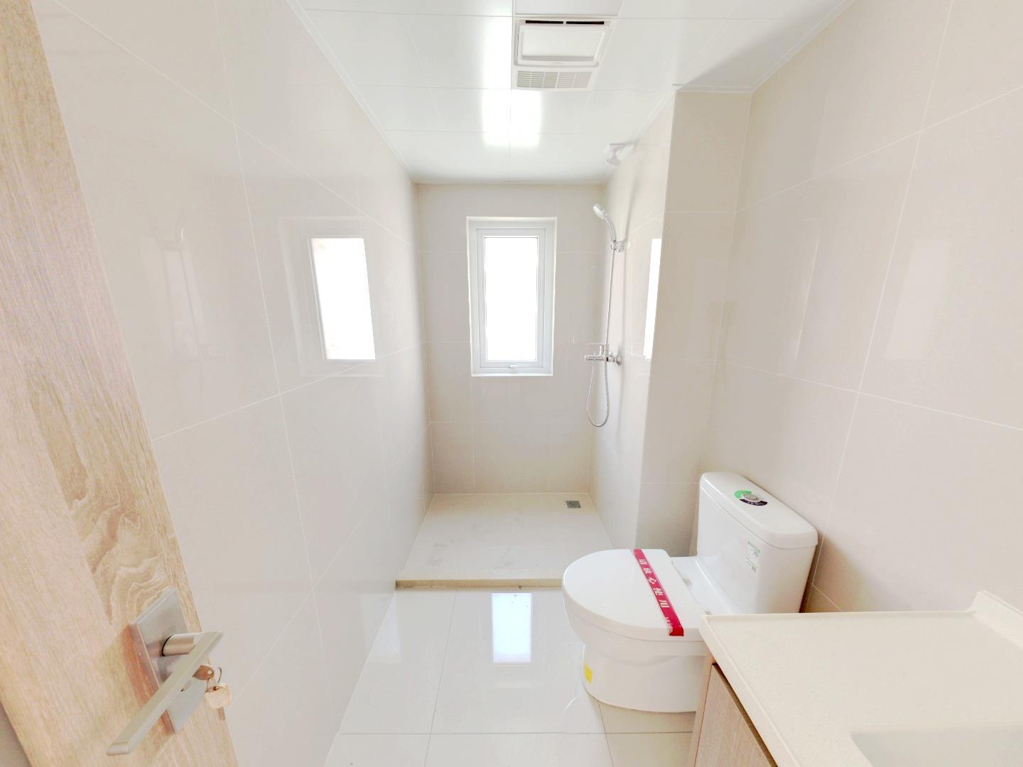 世茂九龙庭 4室2厅2卫 129m&sup2;