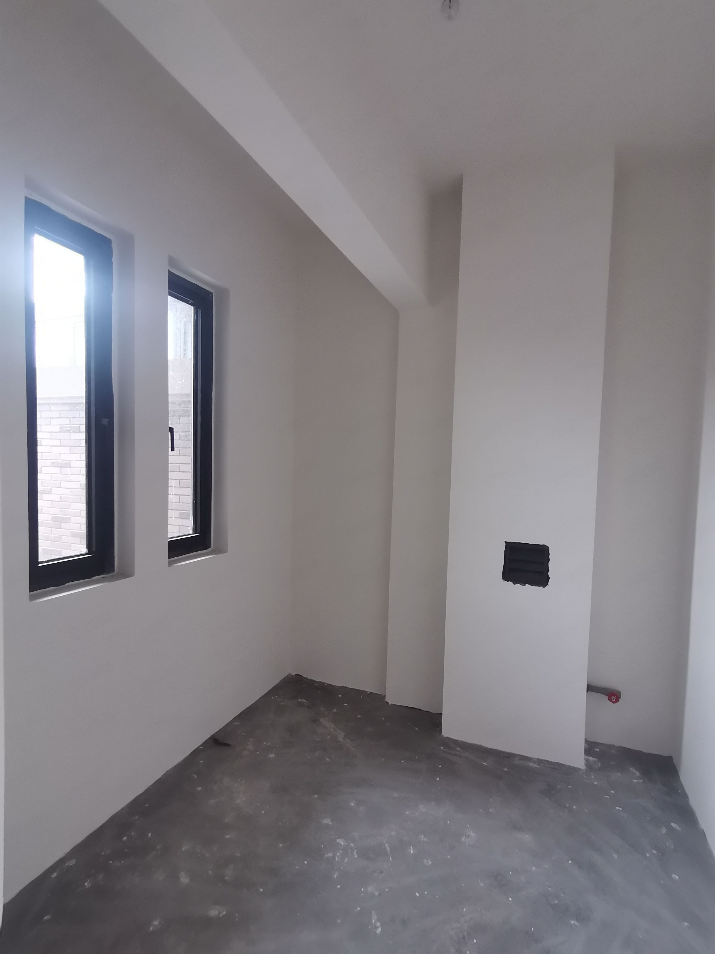 山水壹号 4室2厅4卫 245m&sup2;