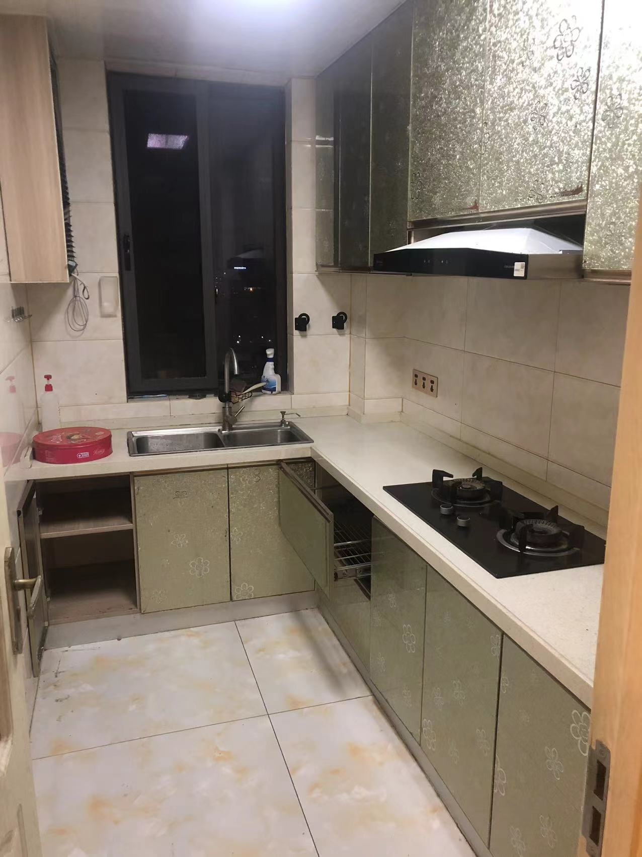 御景澜庭 3室2厅1卫 95m&sup2;