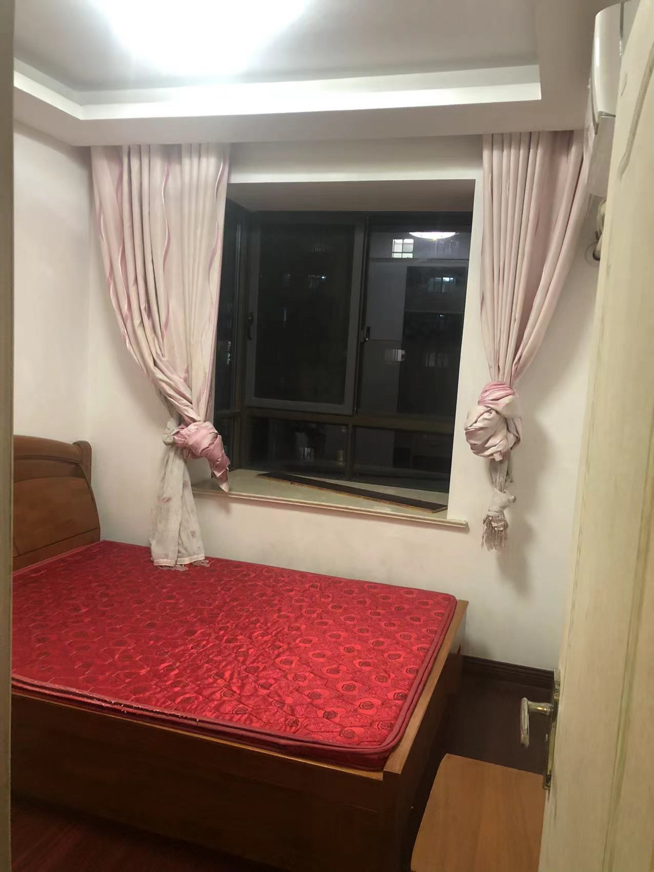 御景澜庭 3室2厅1卫 95m&sup2;
